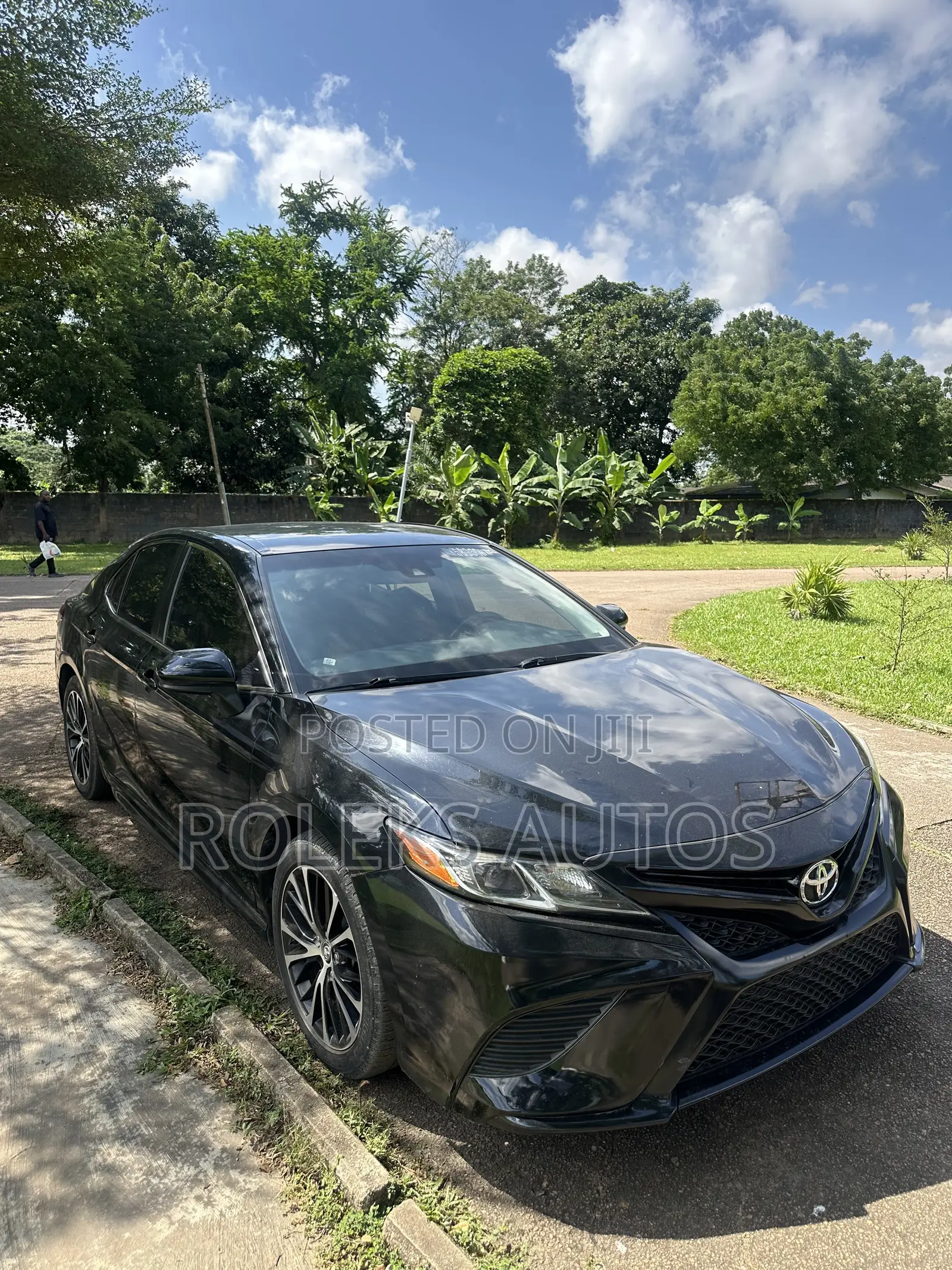Toyota Camry SE FWD (2.5L 4cyl 8AM) 2018 Black