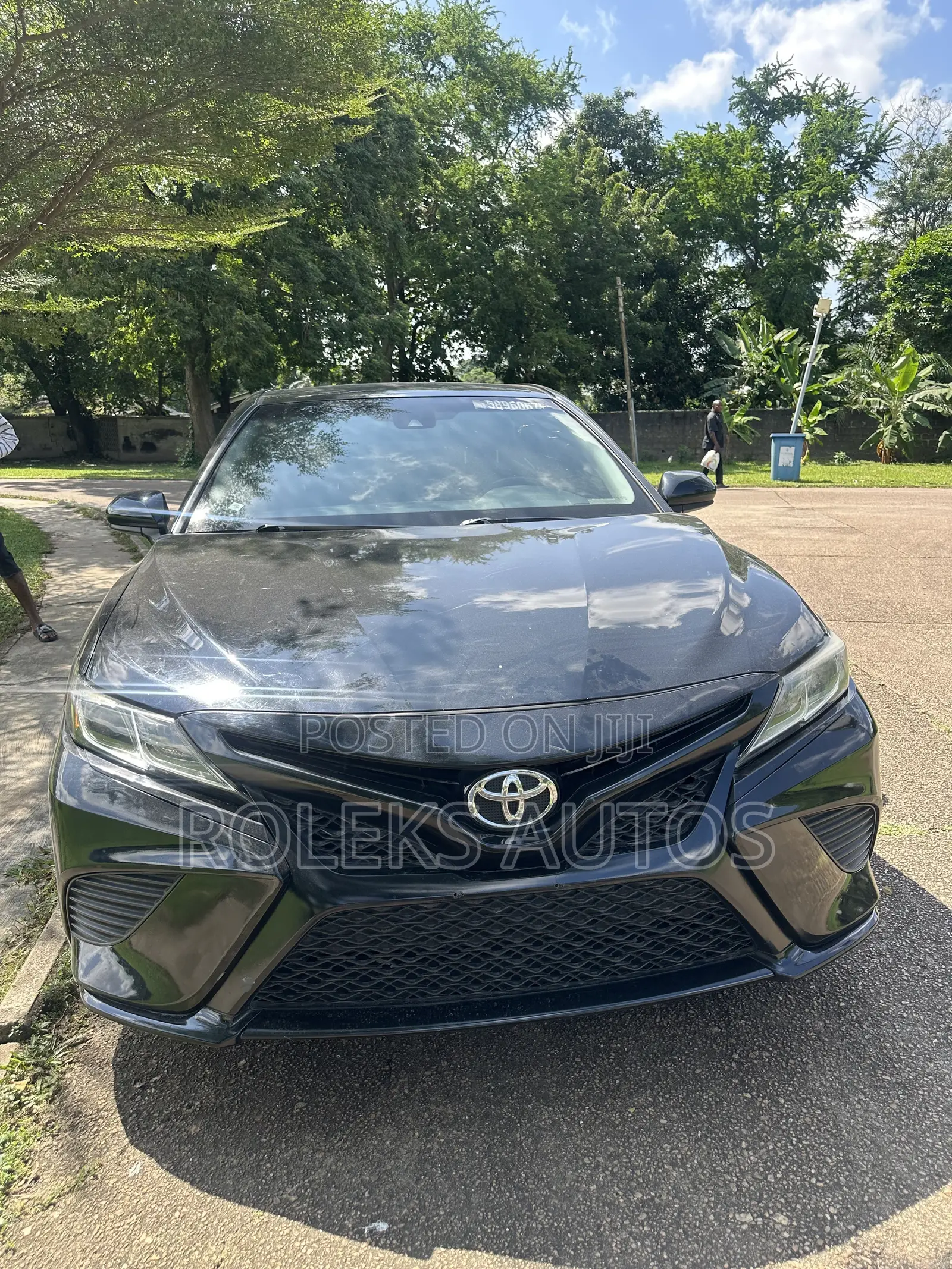 Toyota Camry SE FWD (2.5L 4cyl 8AM) 2018 Black