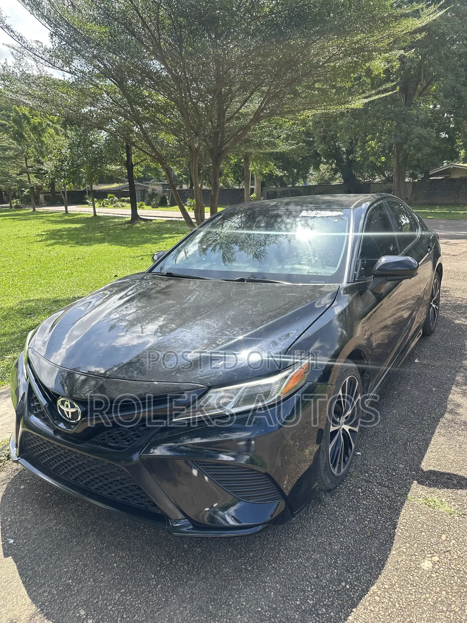 Toyota Camry SE FWD (2.5L 4cyl 8AM) 2018 Black