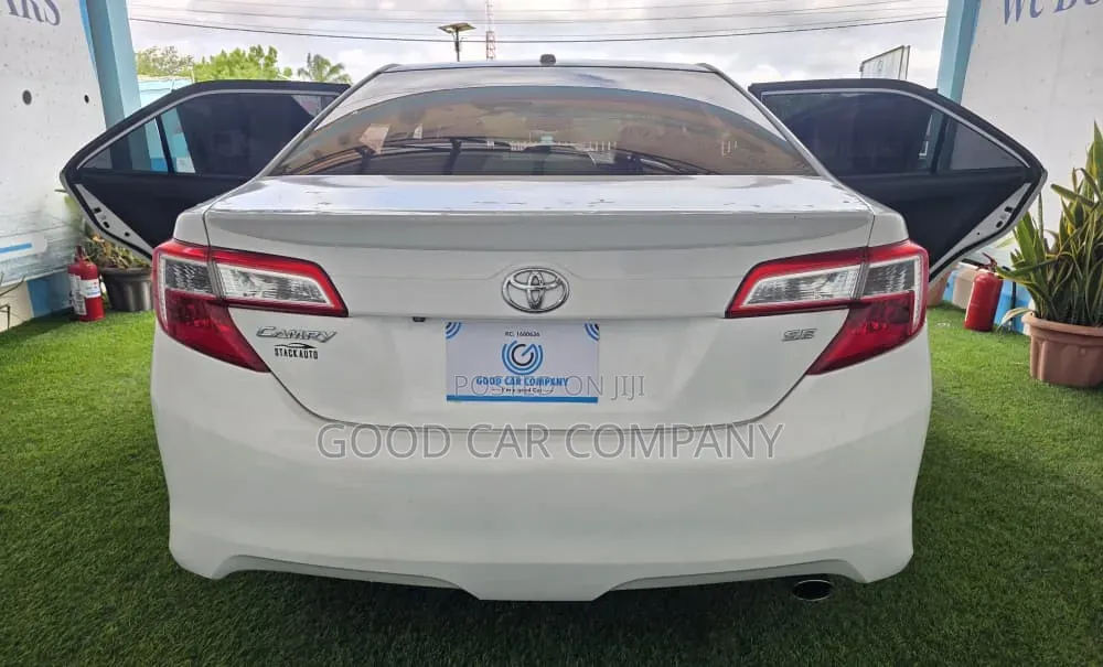 Toyota Camry 2012 White
