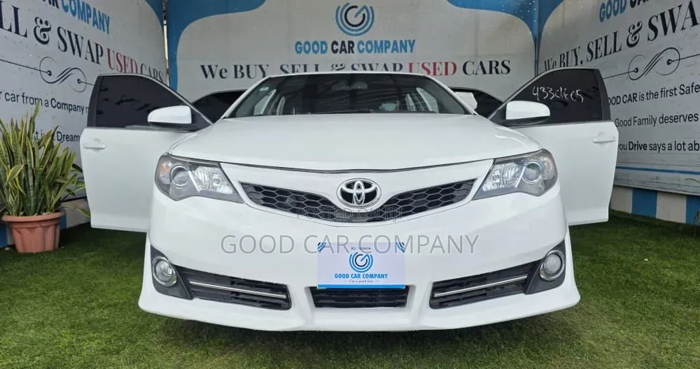Toyota Camry 2012 White