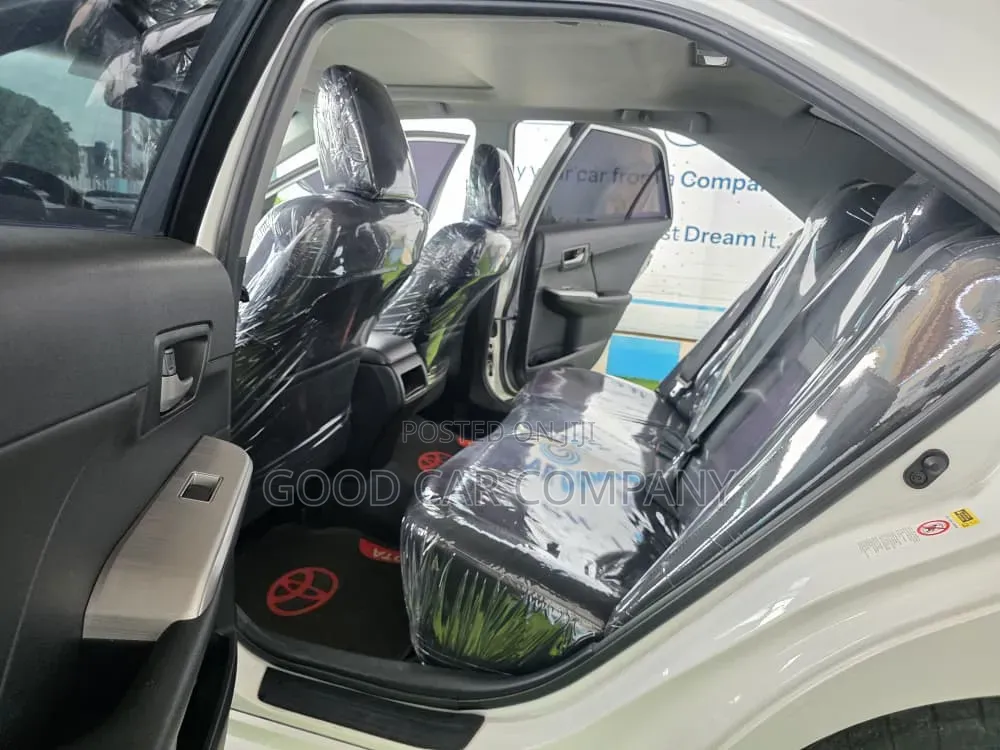 Toyota Camry 2012 White