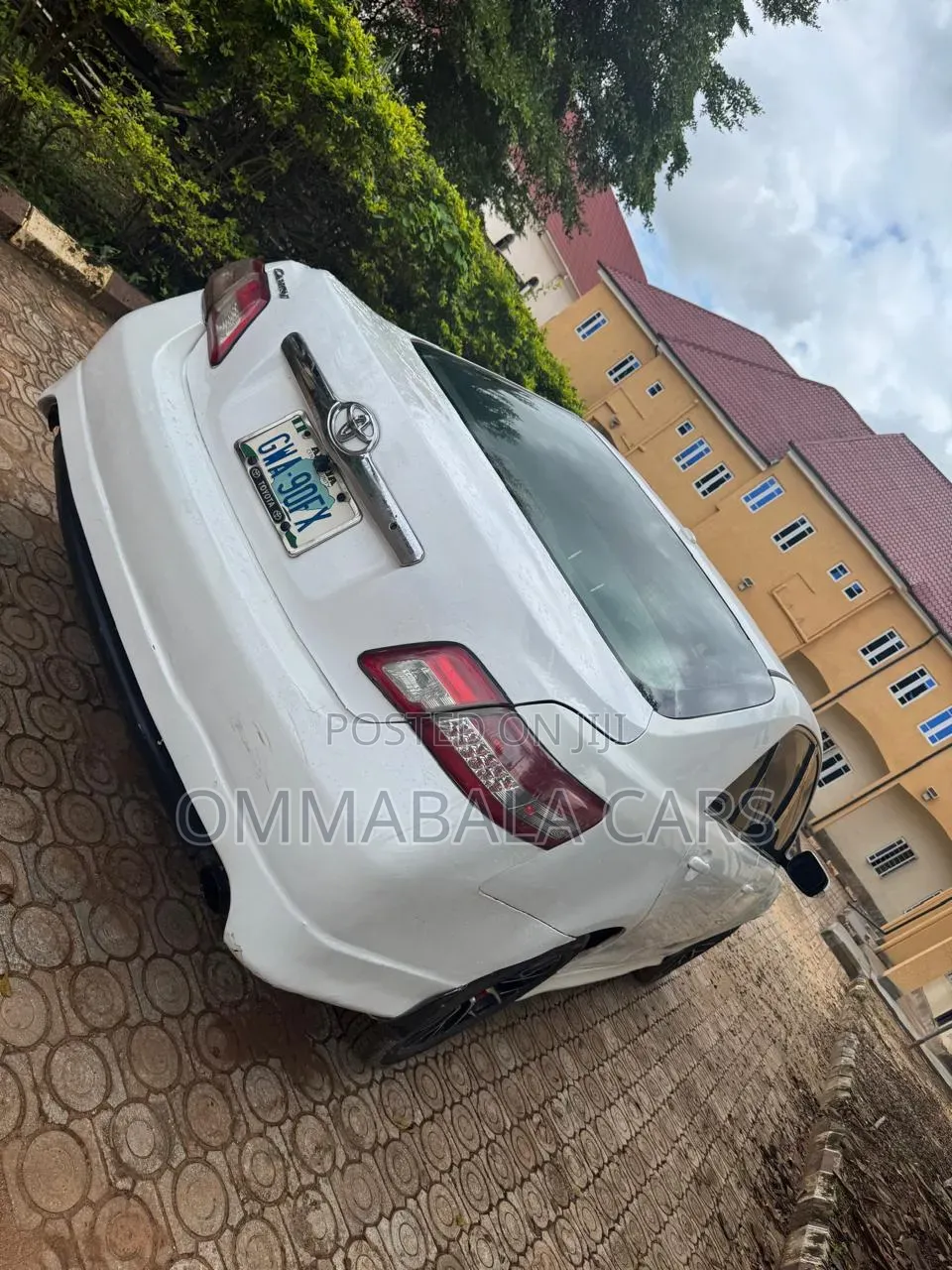 Toyota Camry 2011 White