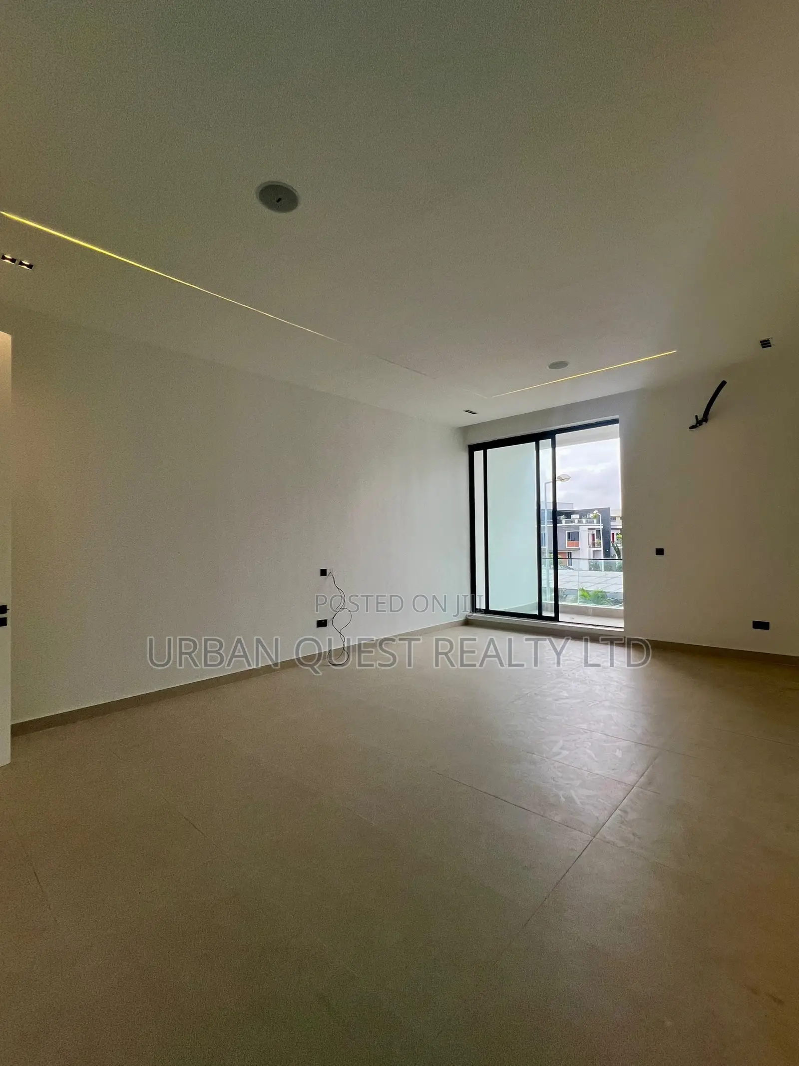 5bdrm Duplex in Ikate Lekki for sale