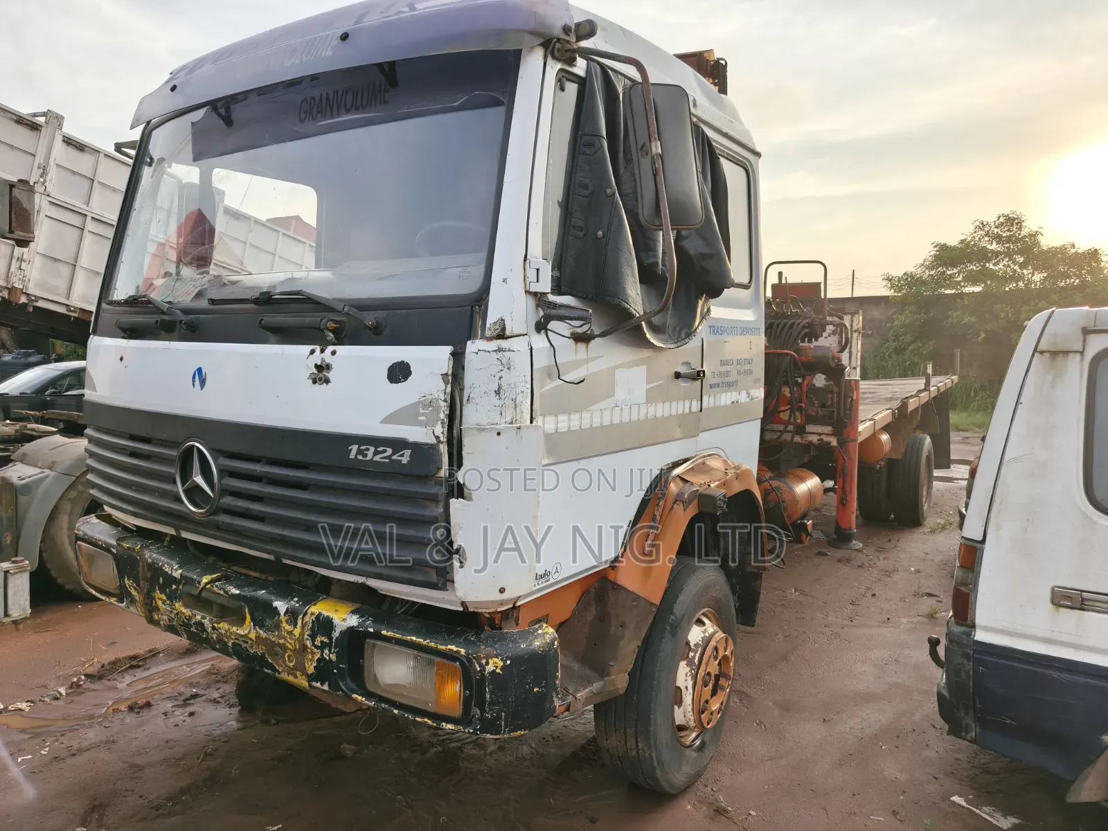 Mercedes-Benz 1320 1998 White