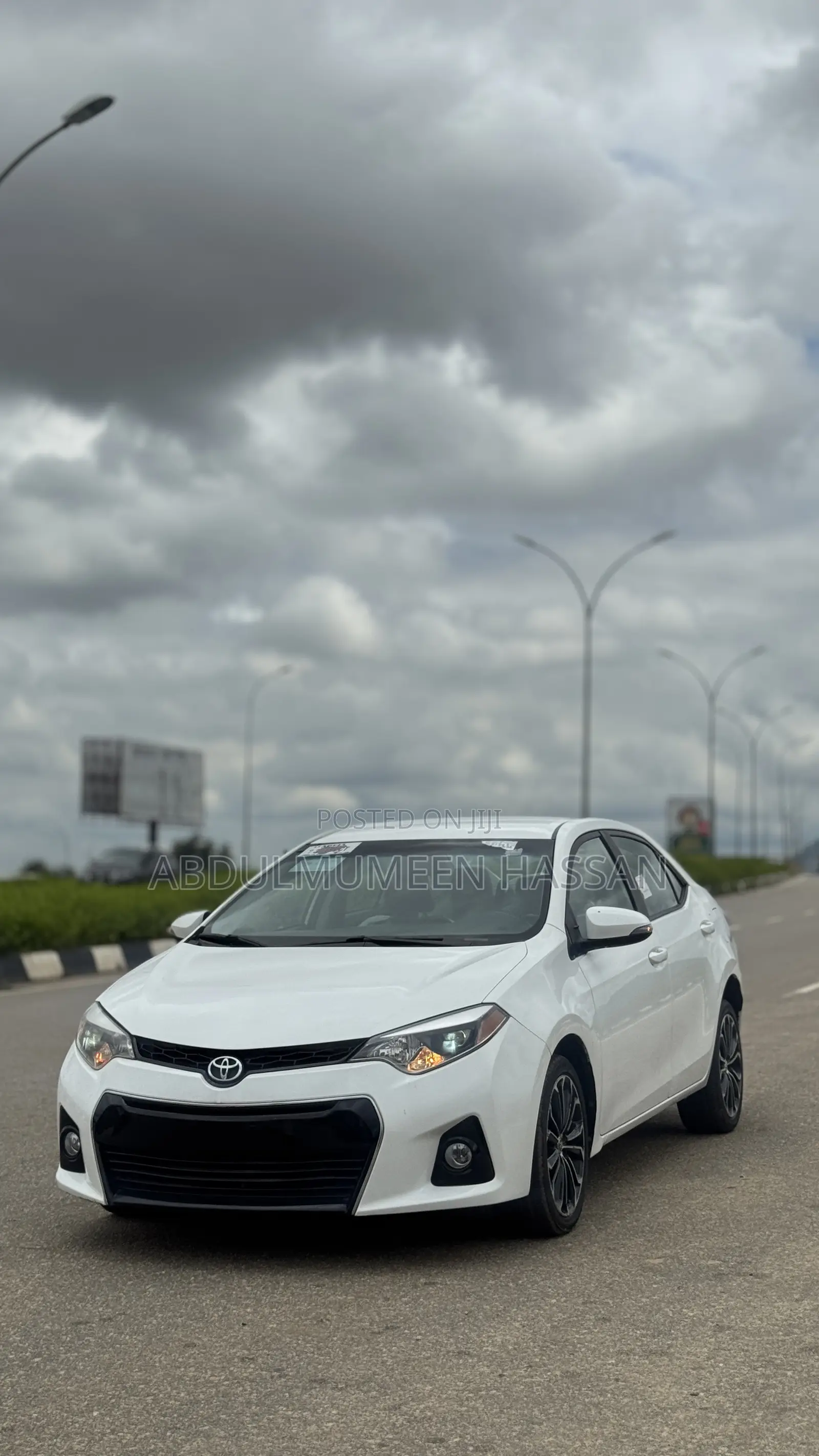 Toyota Corolla S 4dr Sedan (1.8L 4cyl CVT) 2015 White