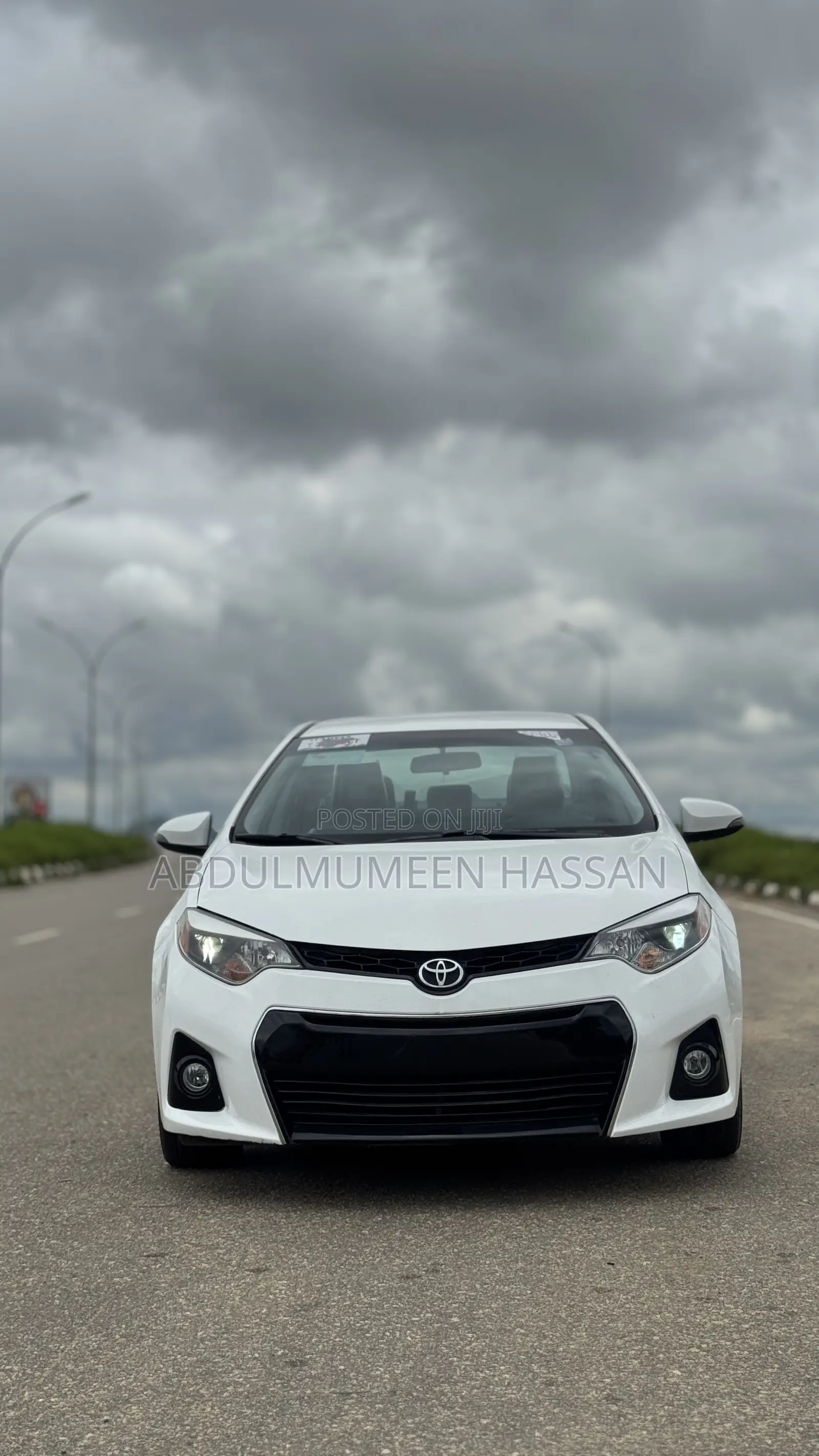 Toyota Corolla S 4dr Sedan (1.8L 4cyl CVT) 2015 White