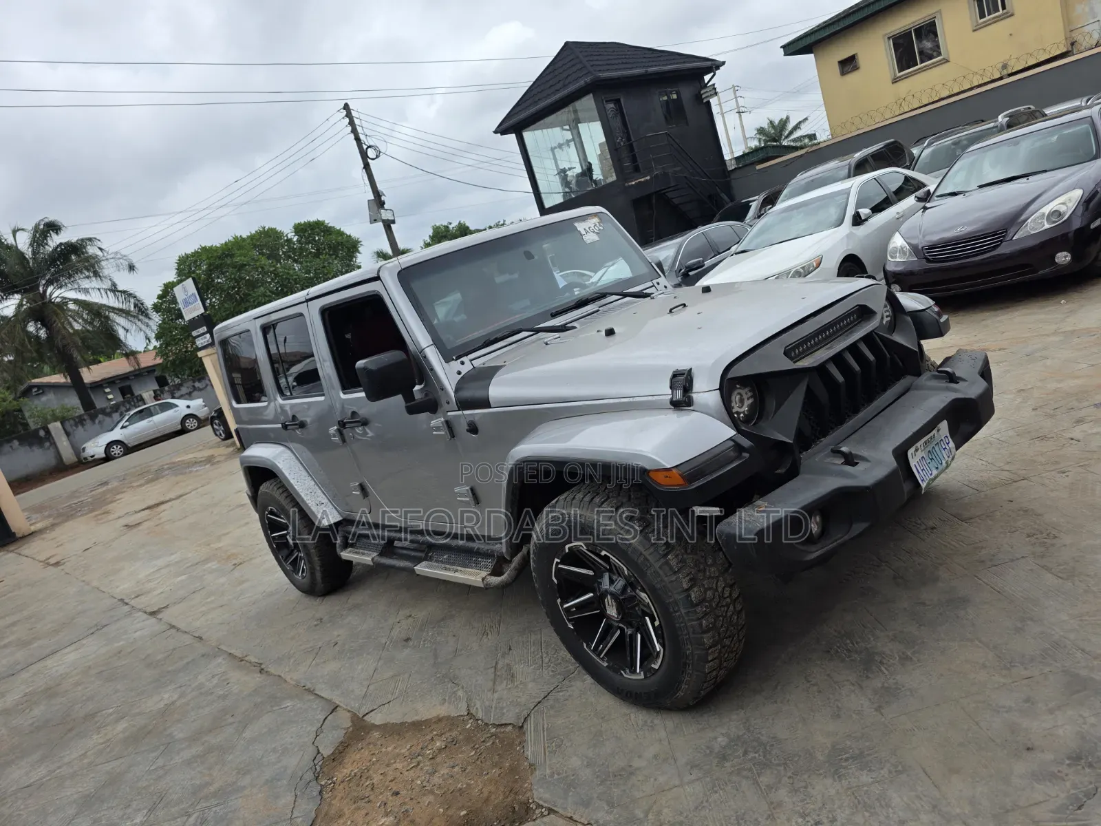 Jeep Wrangler Unlimited Sahara 4dr SUV 4WD (3.6L 6cyl 6M) 2015 Silver
