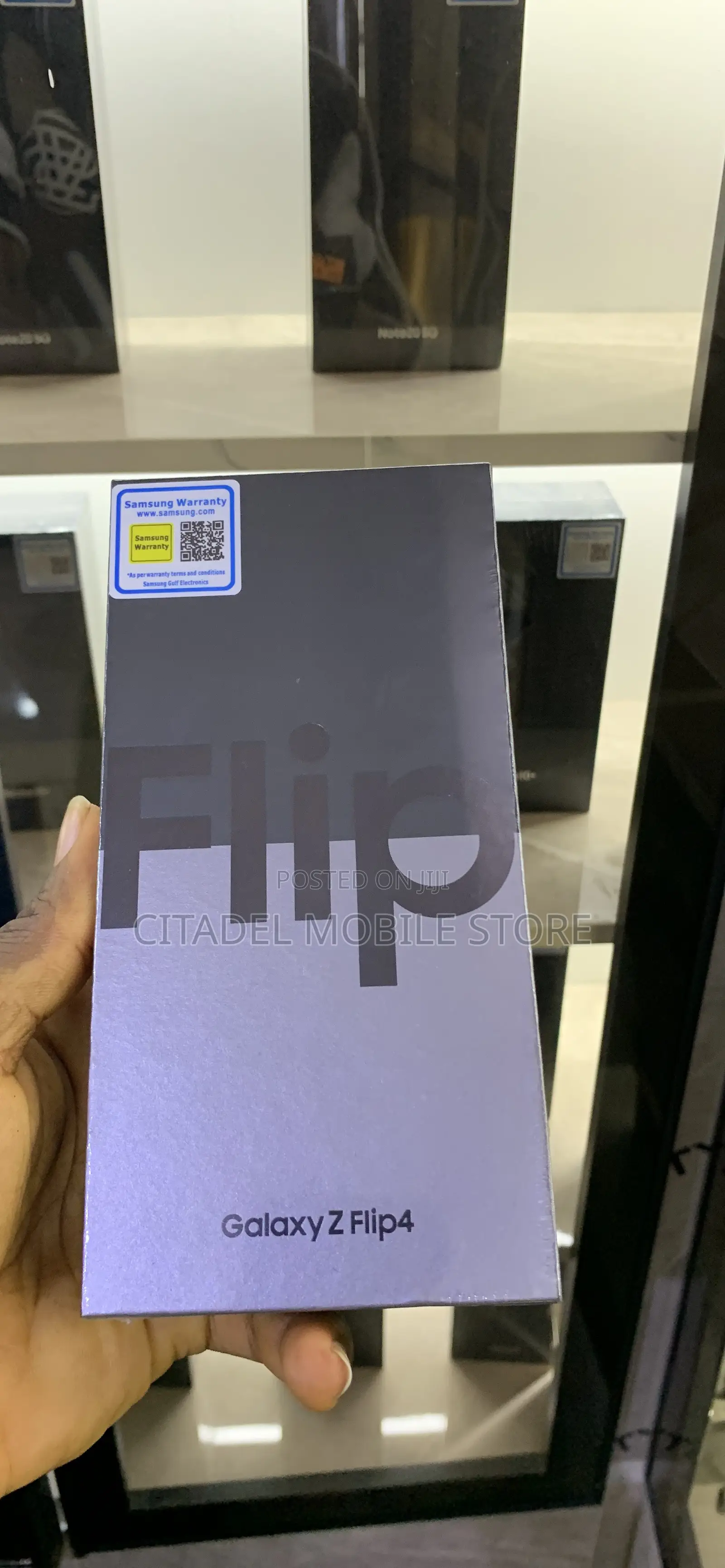New Samsung Galaxy Z Flip4 256 GB Black