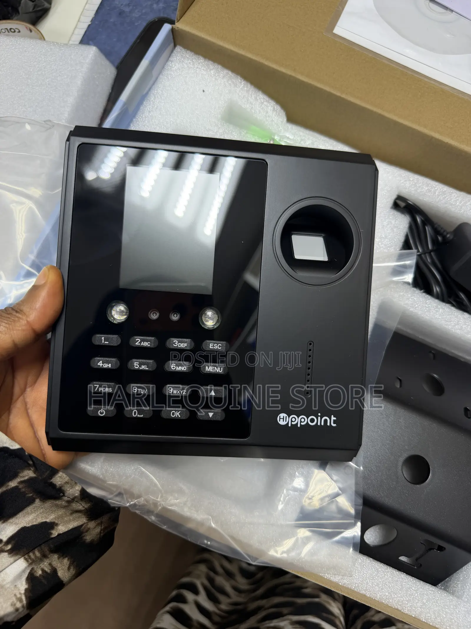Biometric Face and Fingerprint Time Attendance