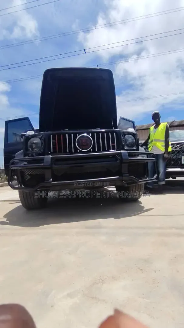 Mercedes-Benz G-Class 2024 Red