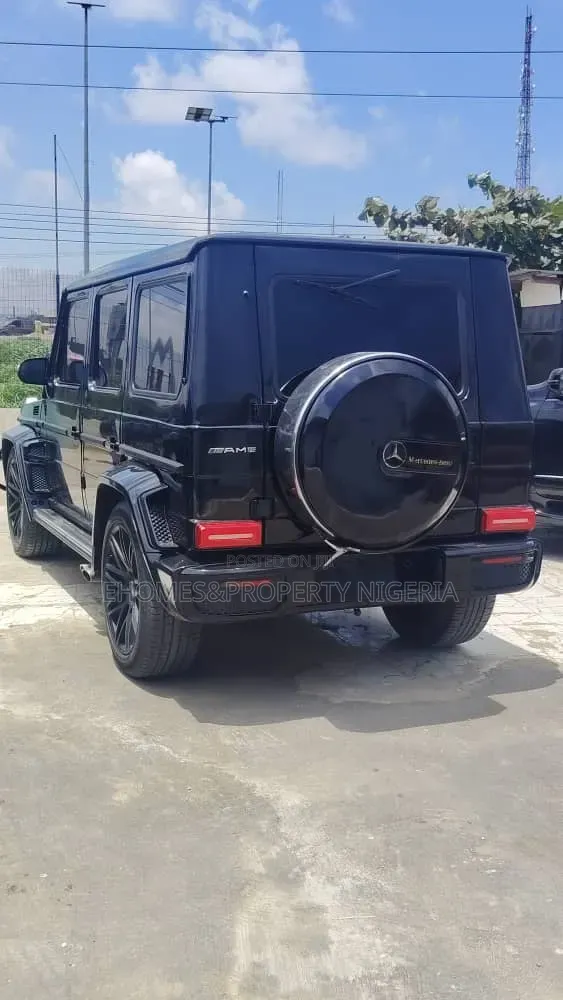 Mercedes-Benz G-Class 2024 Red