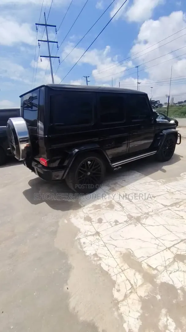 Mercedes-Benz G-Class 2024 Red