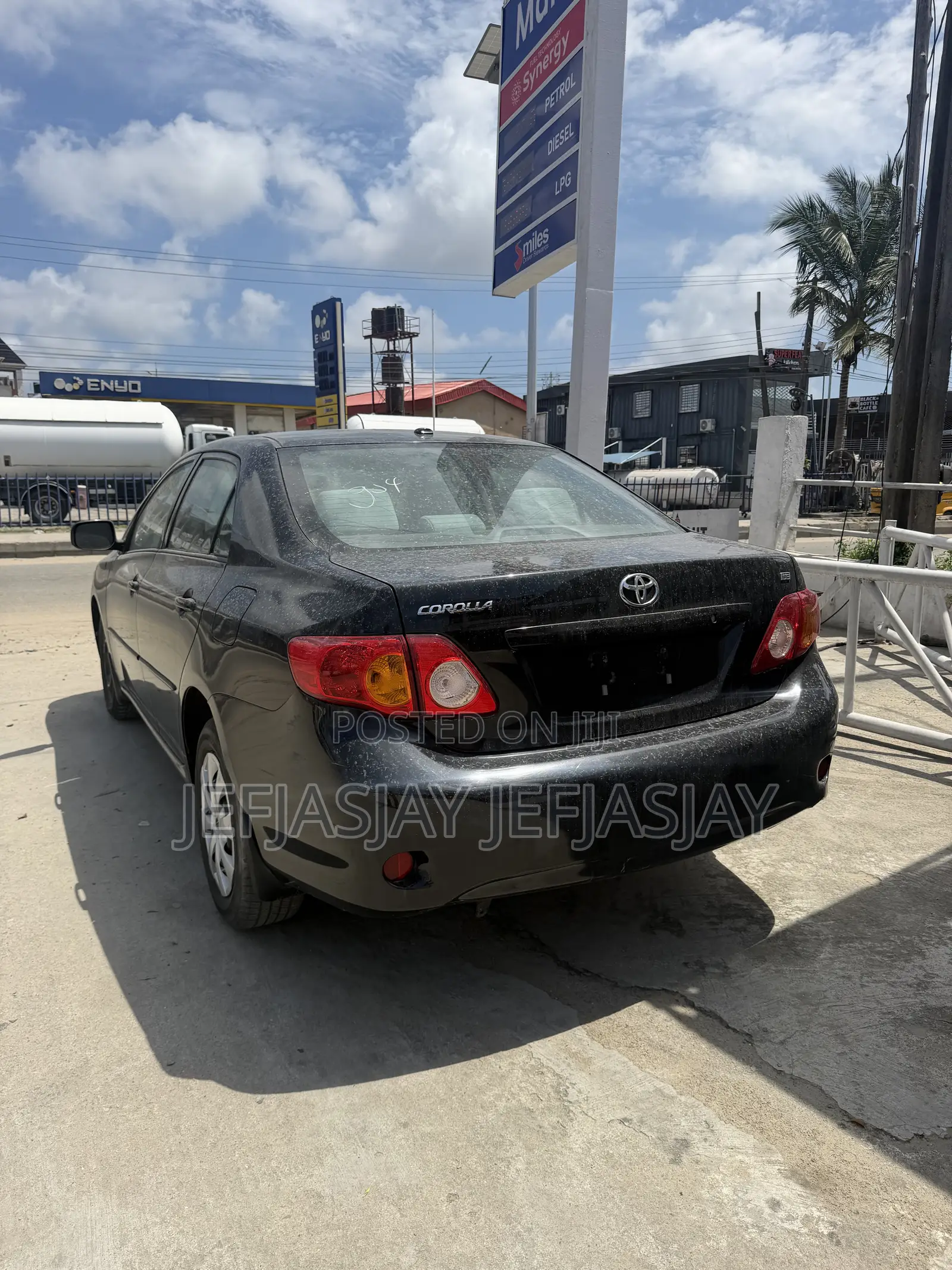 Toyota Corolla LE 4dr Sedan (1.8L 4cyl 4A) 2010 Black