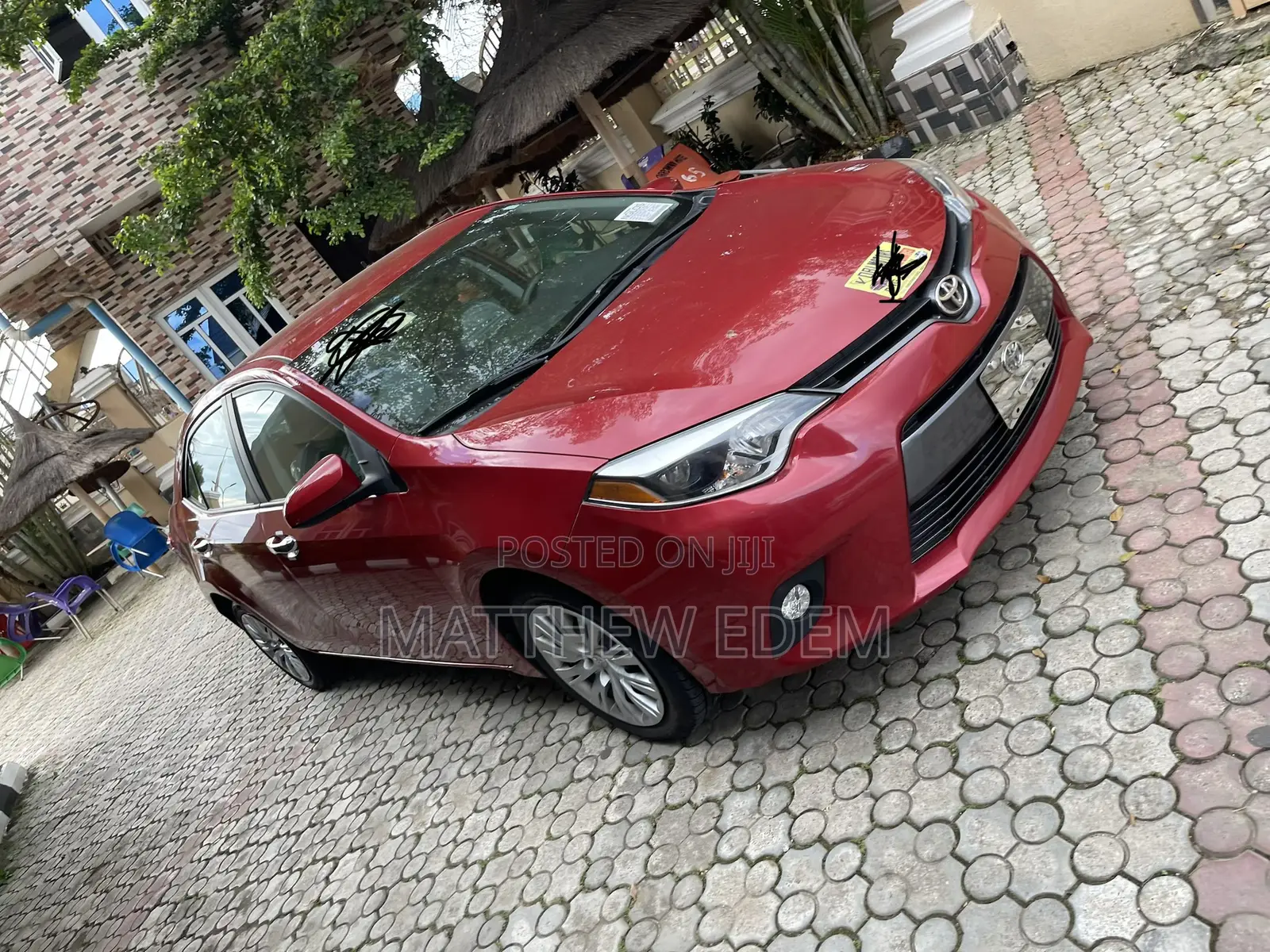 Toyota Corolla LE 4dr Sedan (1.8L 4cyl CVT) 2015 Red