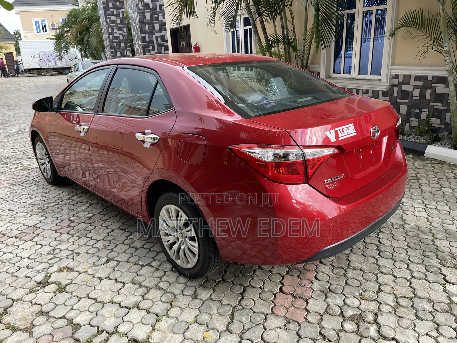 Toyota Corolla LE 4dr Sedan (1.8L 4cyl CVT) 2015 Red