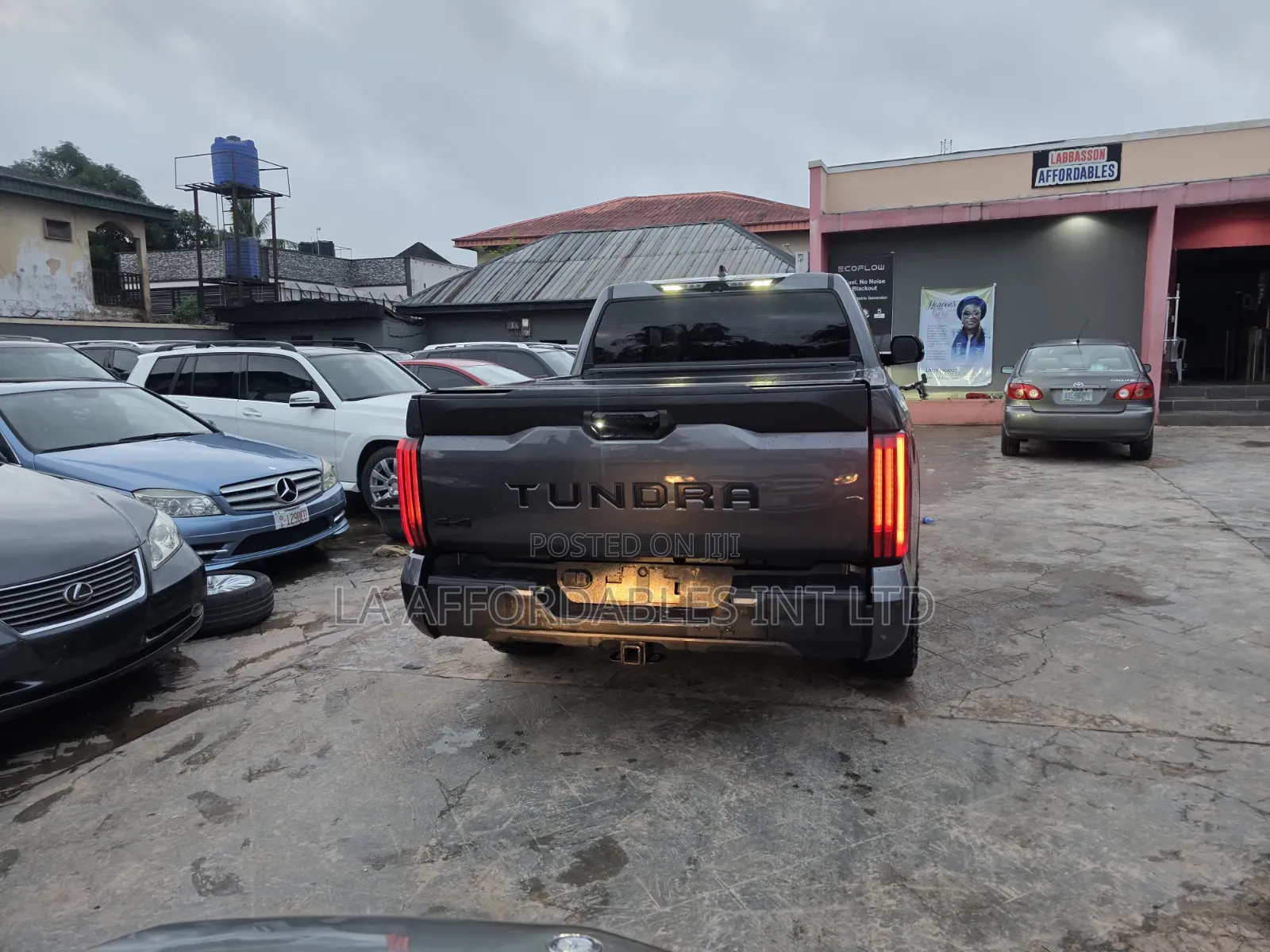Toyota Tundra Limited 2022 Gray
