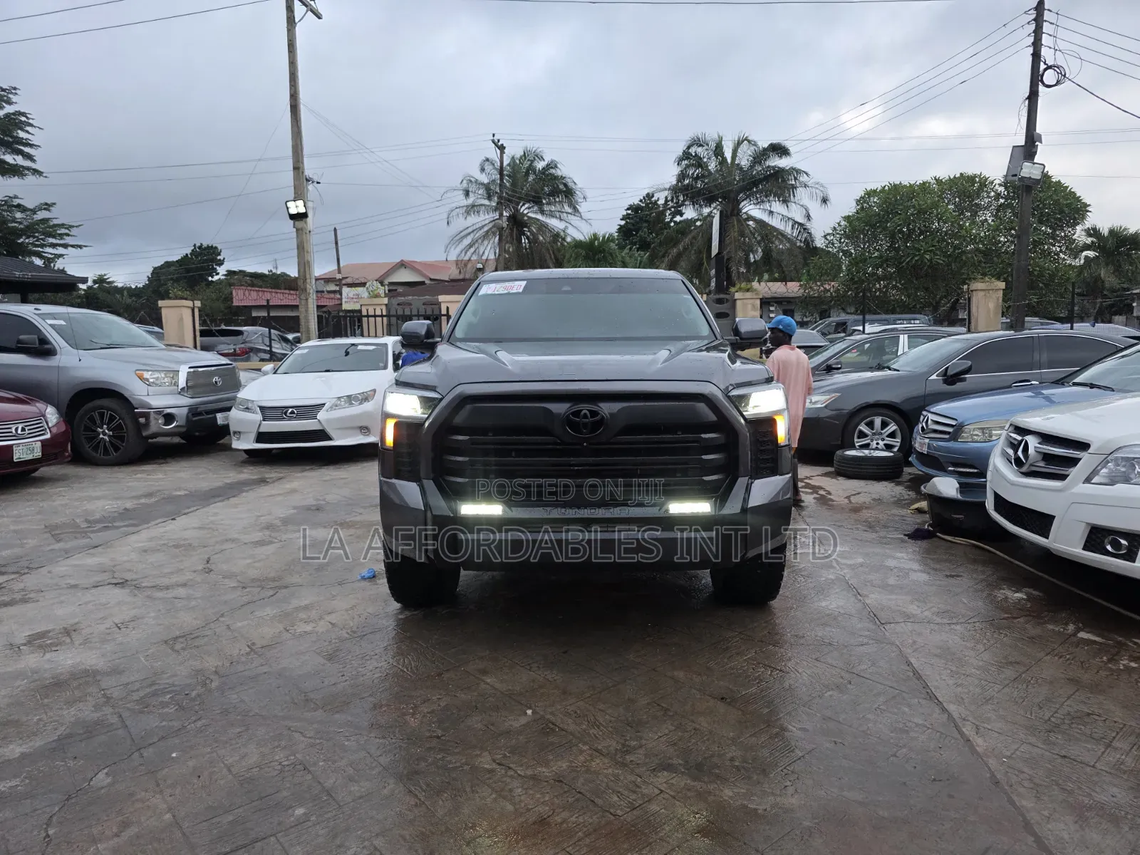 Toyota Tundra Limited 2022 Gray