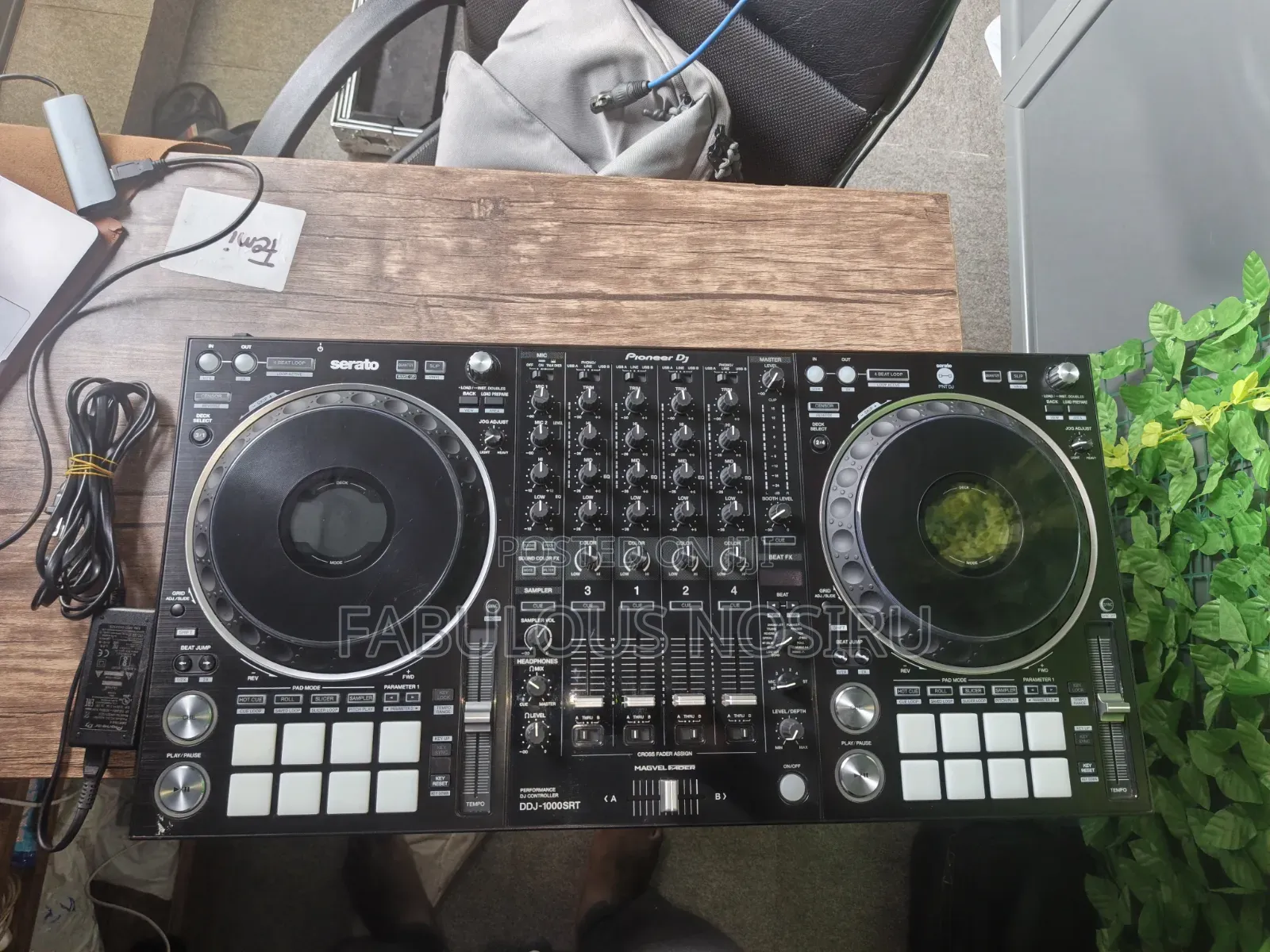 DDJ SRT 1000