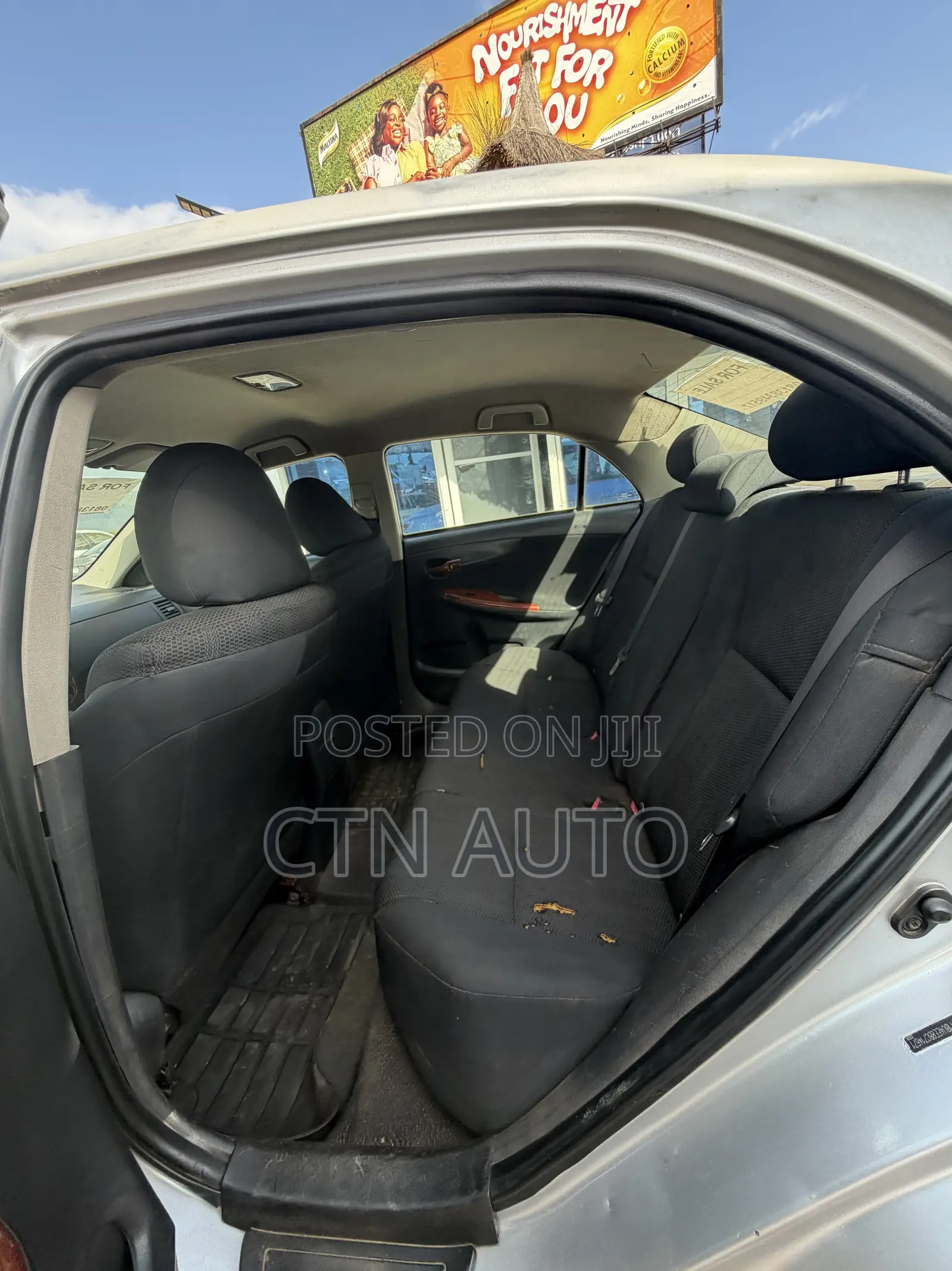 Toyota Corolla S 4dr Sedan (1.8L 4cyl 4A) 2012 Silver