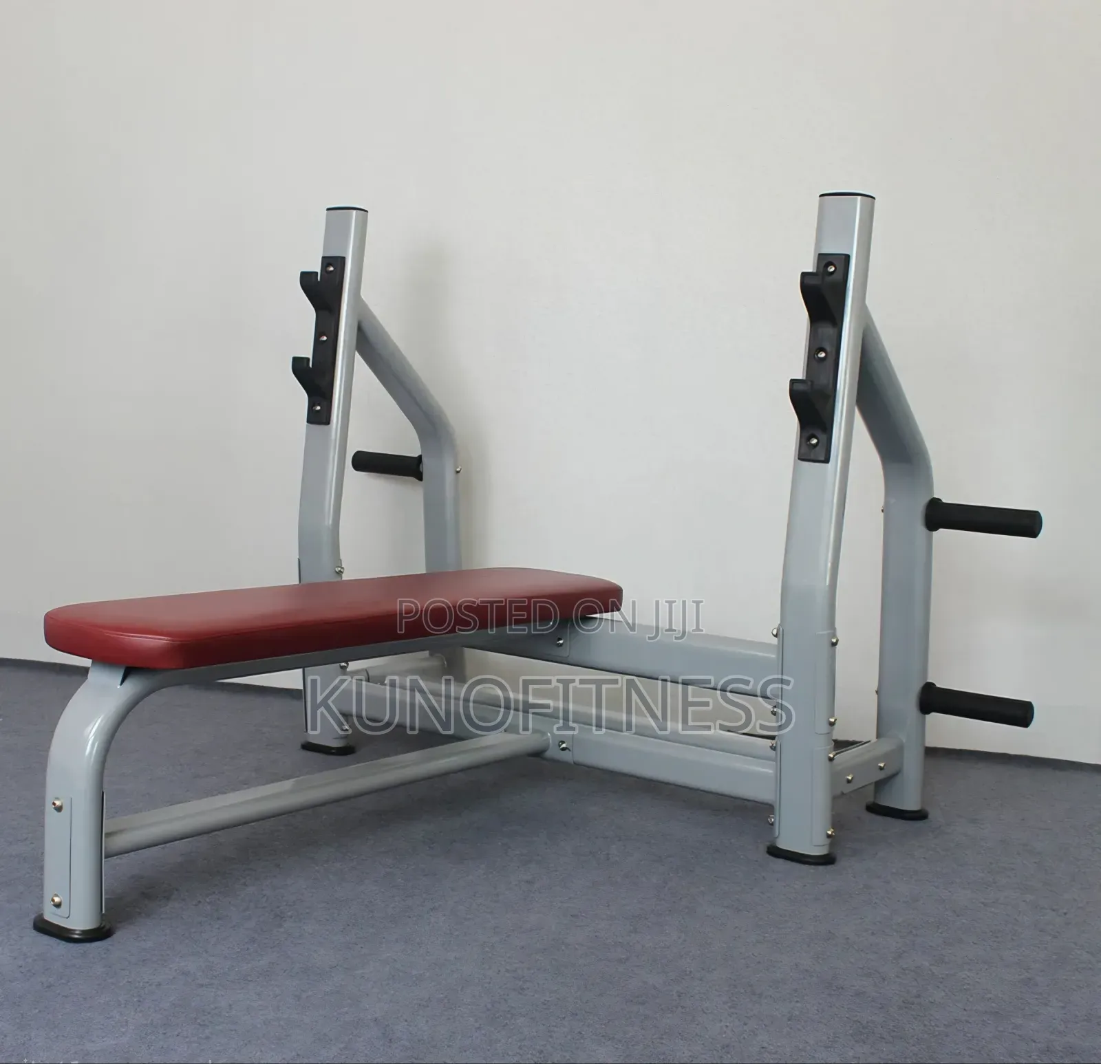 Commercial Flat Weightlifting Bench Press