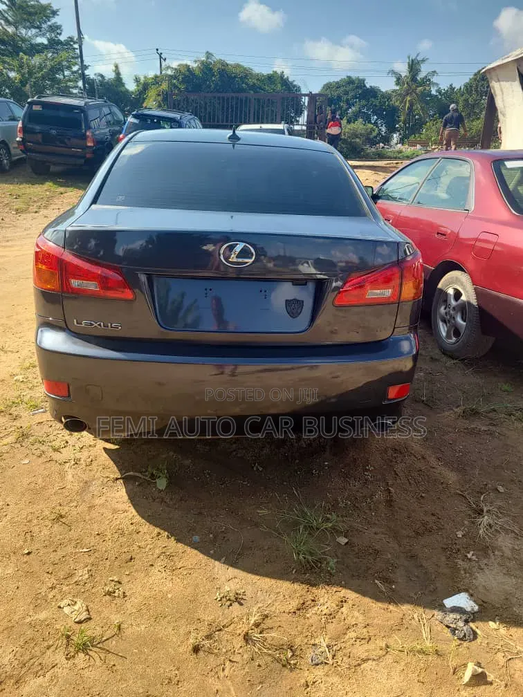 Lexus IS 2007 Gray