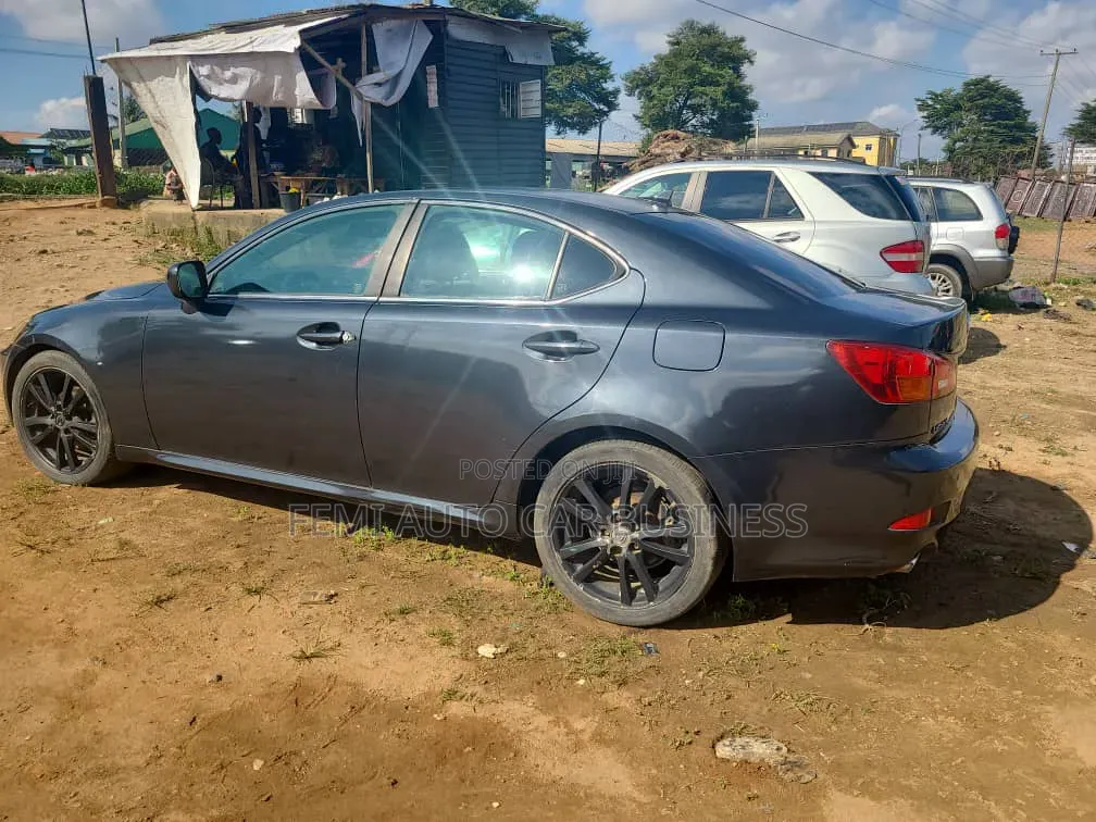 Lexus IS 2007 Gray