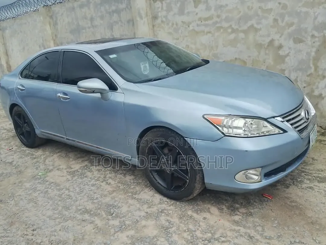 Lexus ES 350 2011 Blue