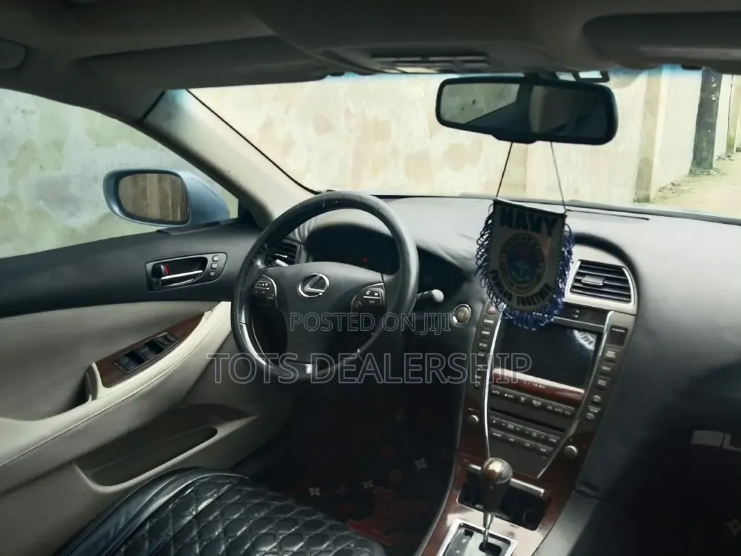Lexus ES 350 2011 Blue