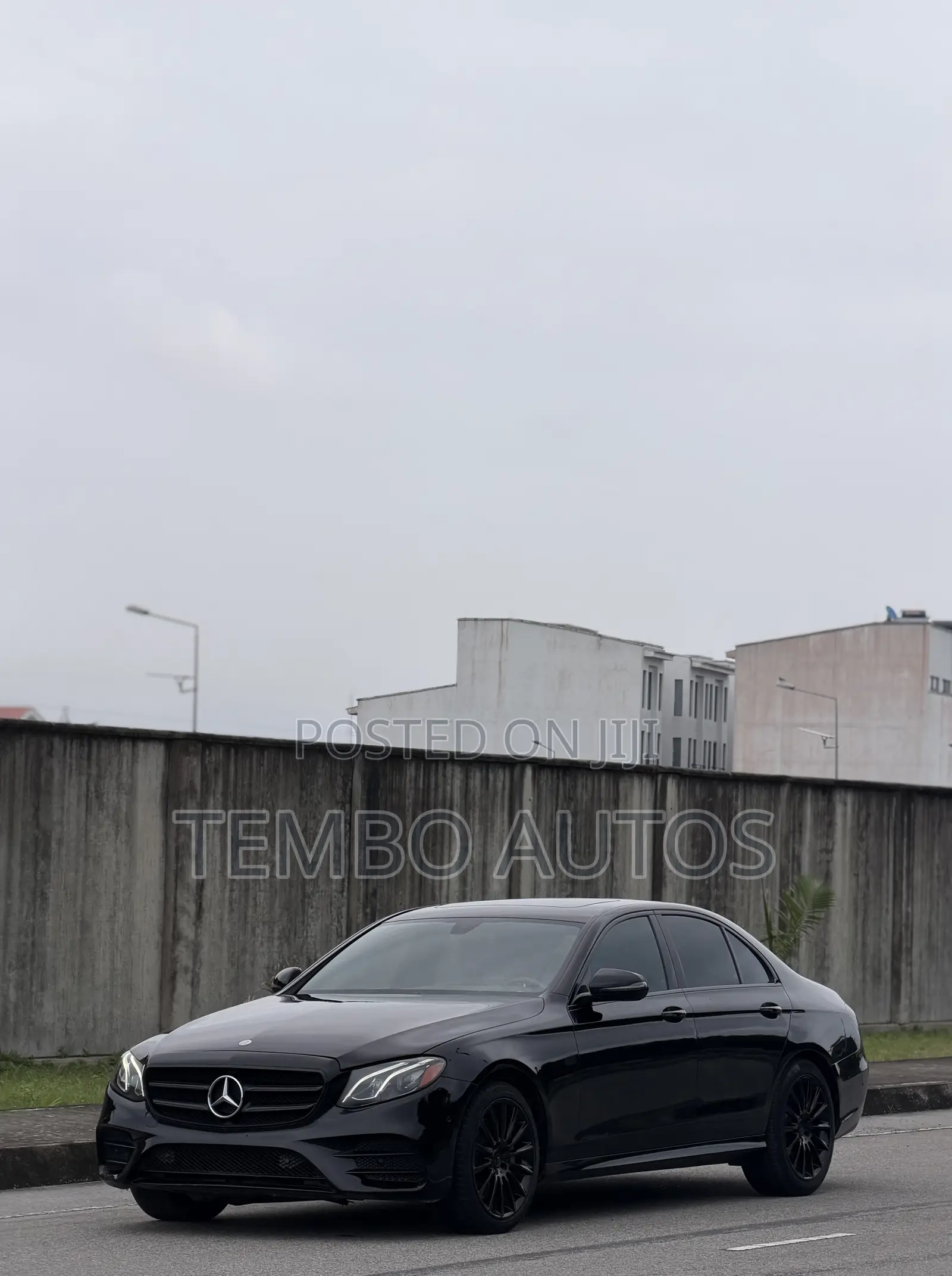 Mercedes-Benz E300 4Matic AWD Sedan (2.0L 4cyl 9A) 2017 Black