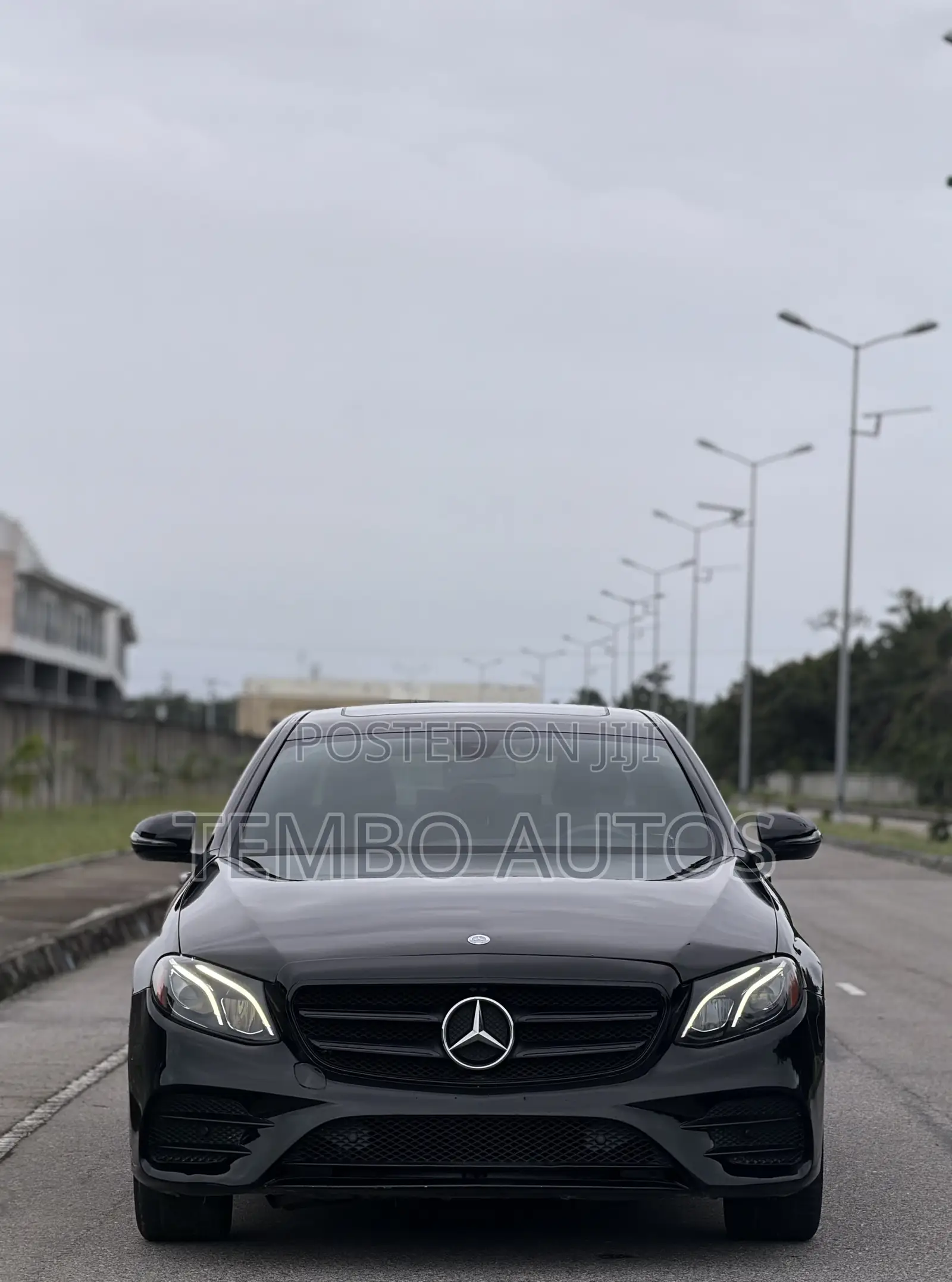 Mercedes-Benz E300 4Matic AWD Sedan (2.0L 4cyl 9A) 2017 Black