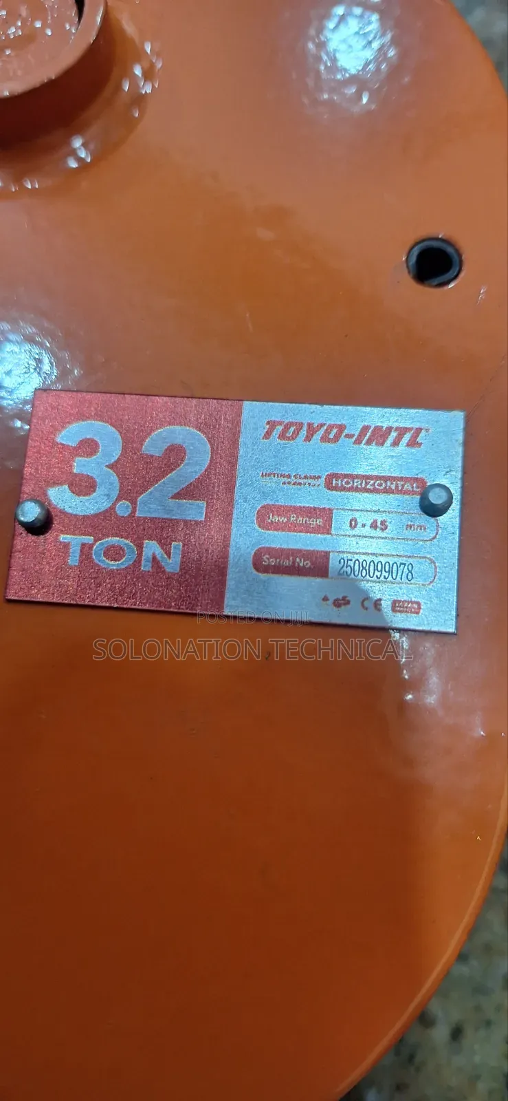 Toyo Horizontal Lifting Clamp 3.2ton
