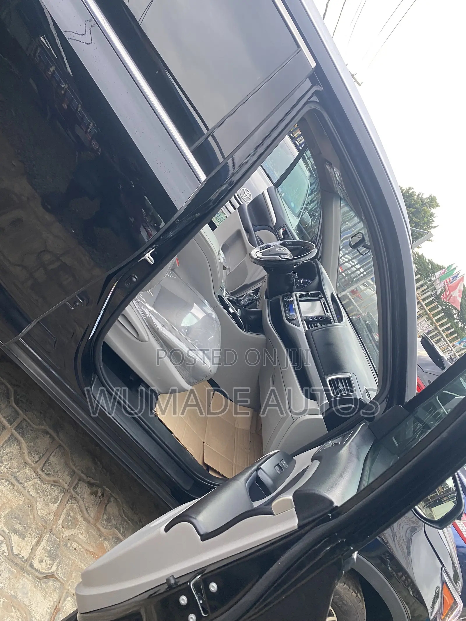 Toyota Highlander XLE 4x4 V6 (3.5L 6cyl 8A) 2017 Black
