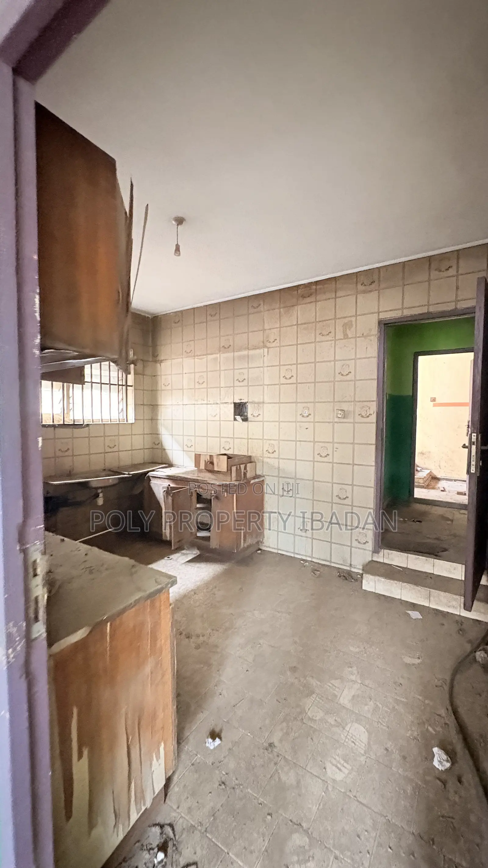 3bdrm Duplex in Ajeigbe, Rind Road for sale