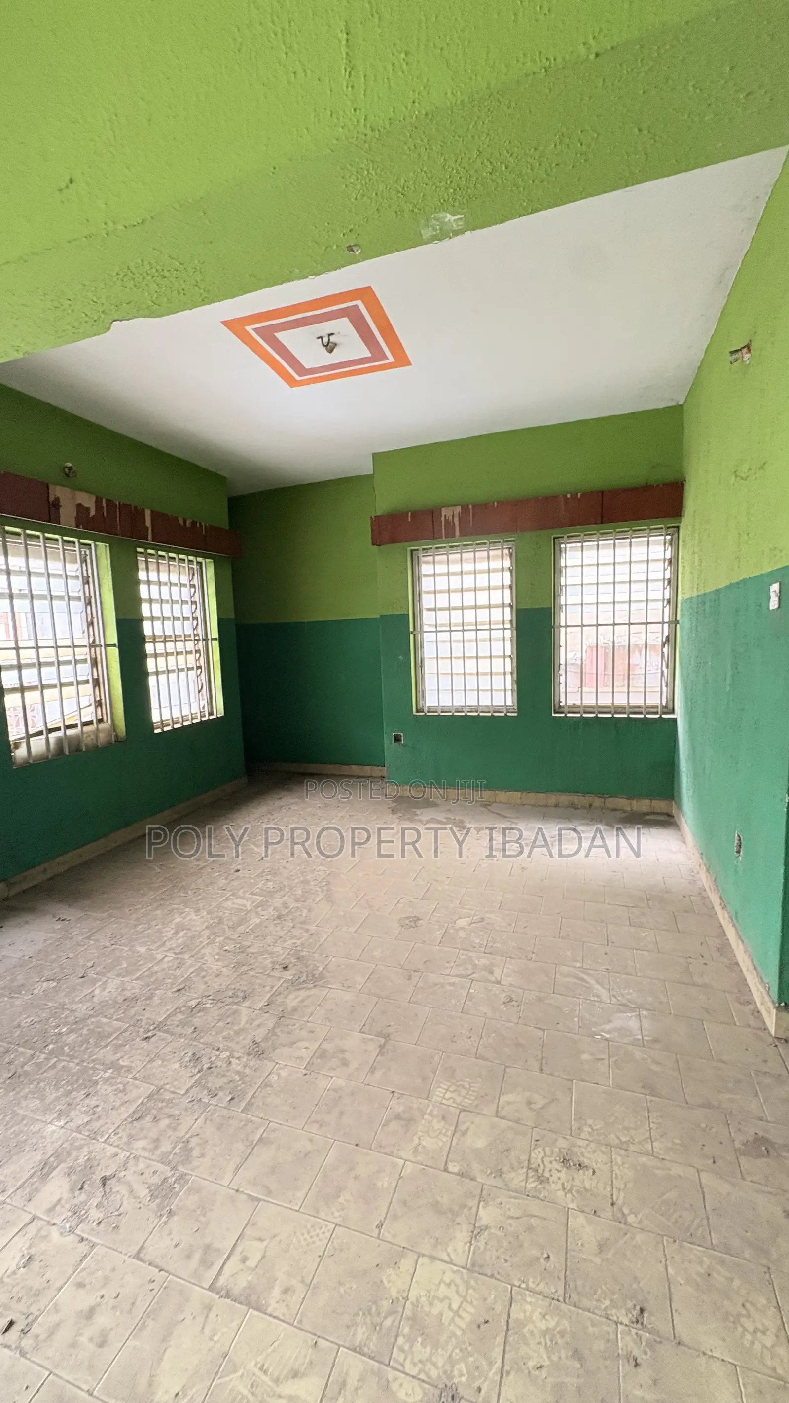 3bdrm Duplex in Ajeigbe, Rind Road for sale
