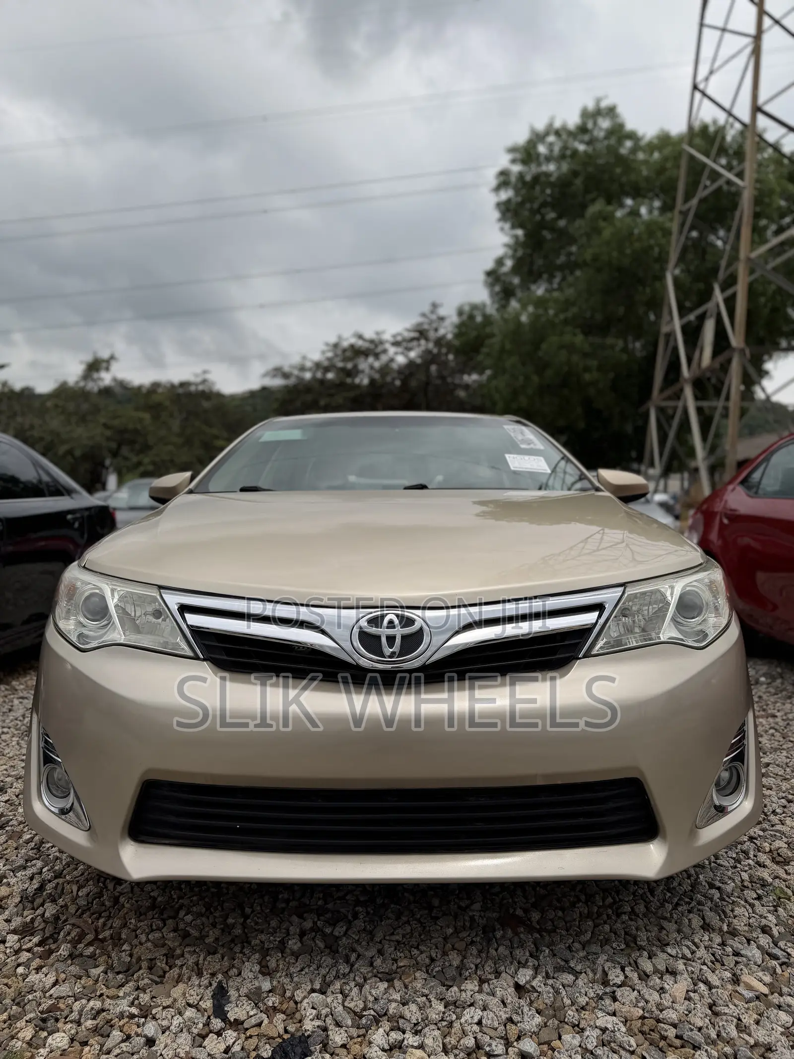 Toyota Camry L 4dr Sedan (2.5L 4cyl 6A) 2012 Gold