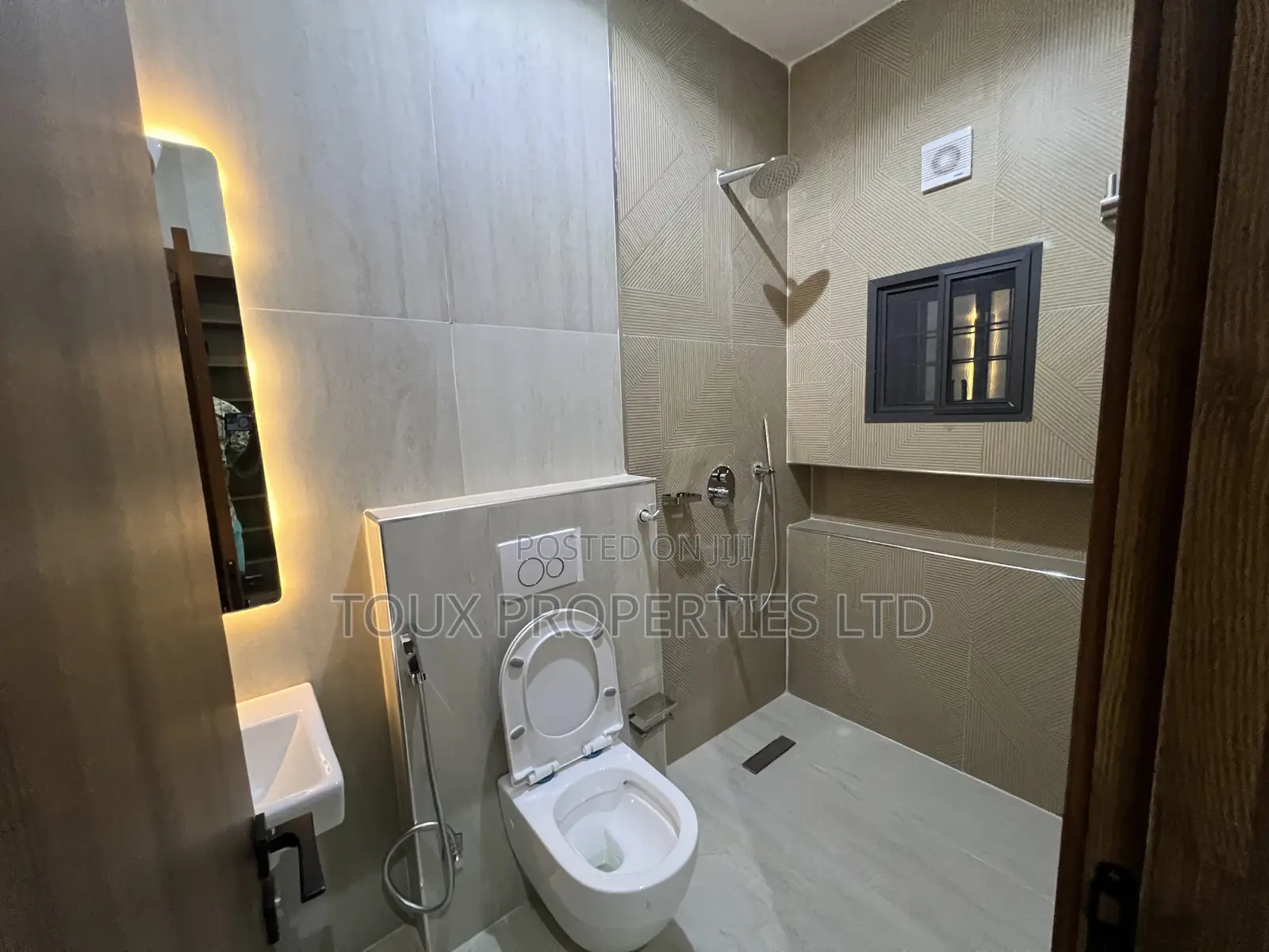 4bdrm Duplex in Garki 2 for rent