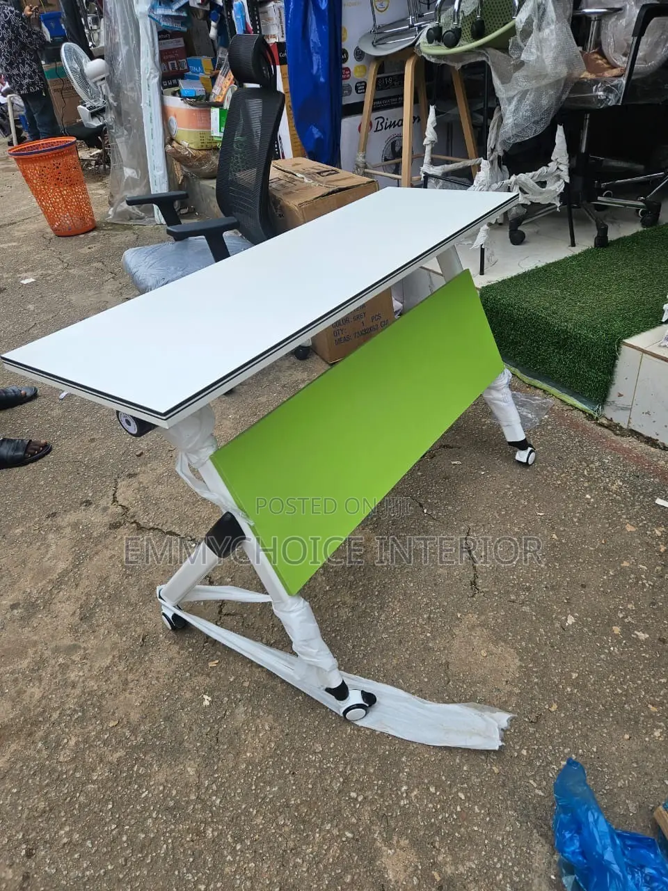 1.2-Meter Flip-Top Training Office Desk With Wheels