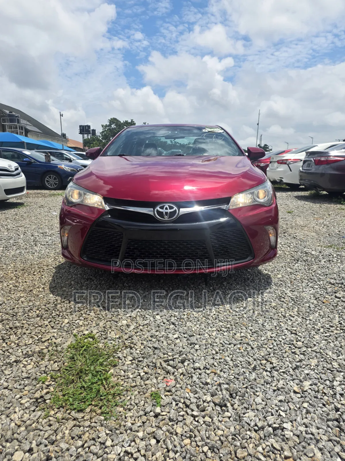 Toyota Camry SE 4dr Sedan (2.5L 4cyl 6A) 2016 Red