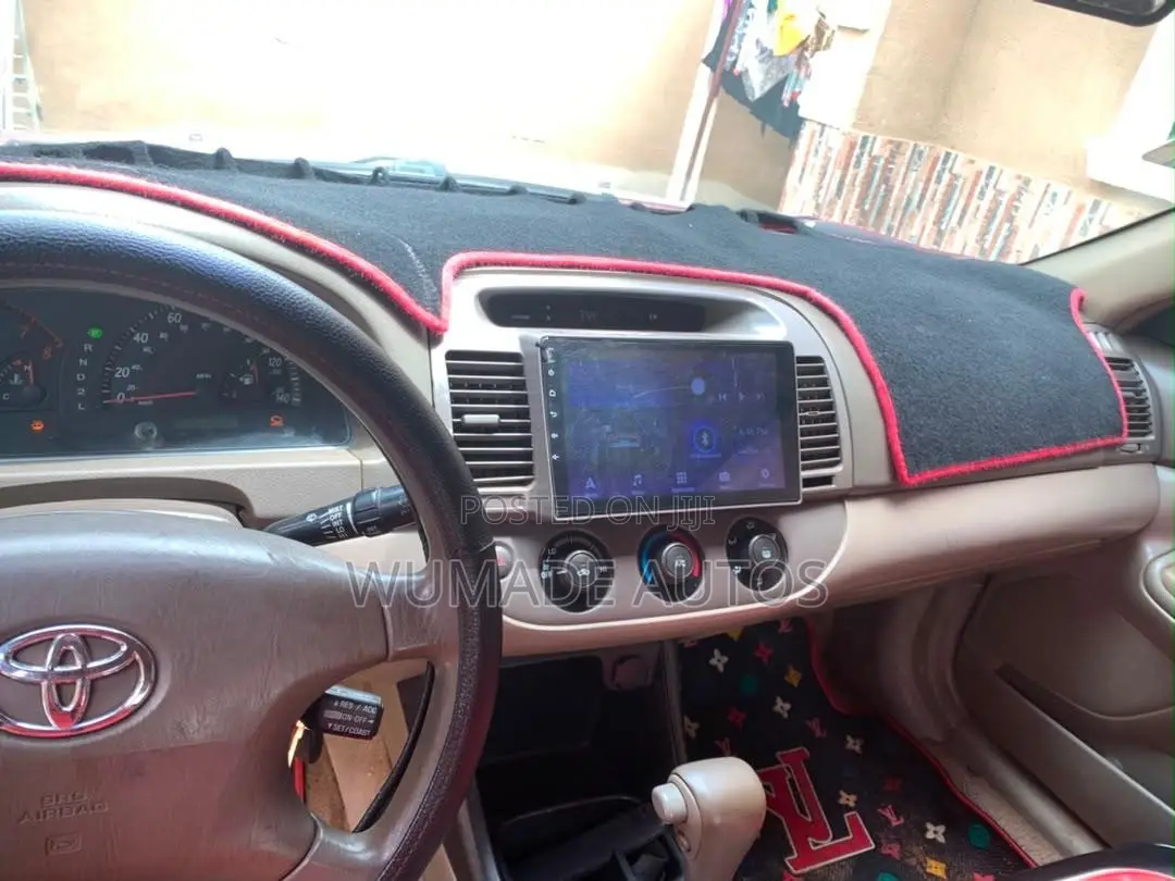 Toyota Camry LE 4dr Sedan (2.4L 4cyl 5M) 2004 Red