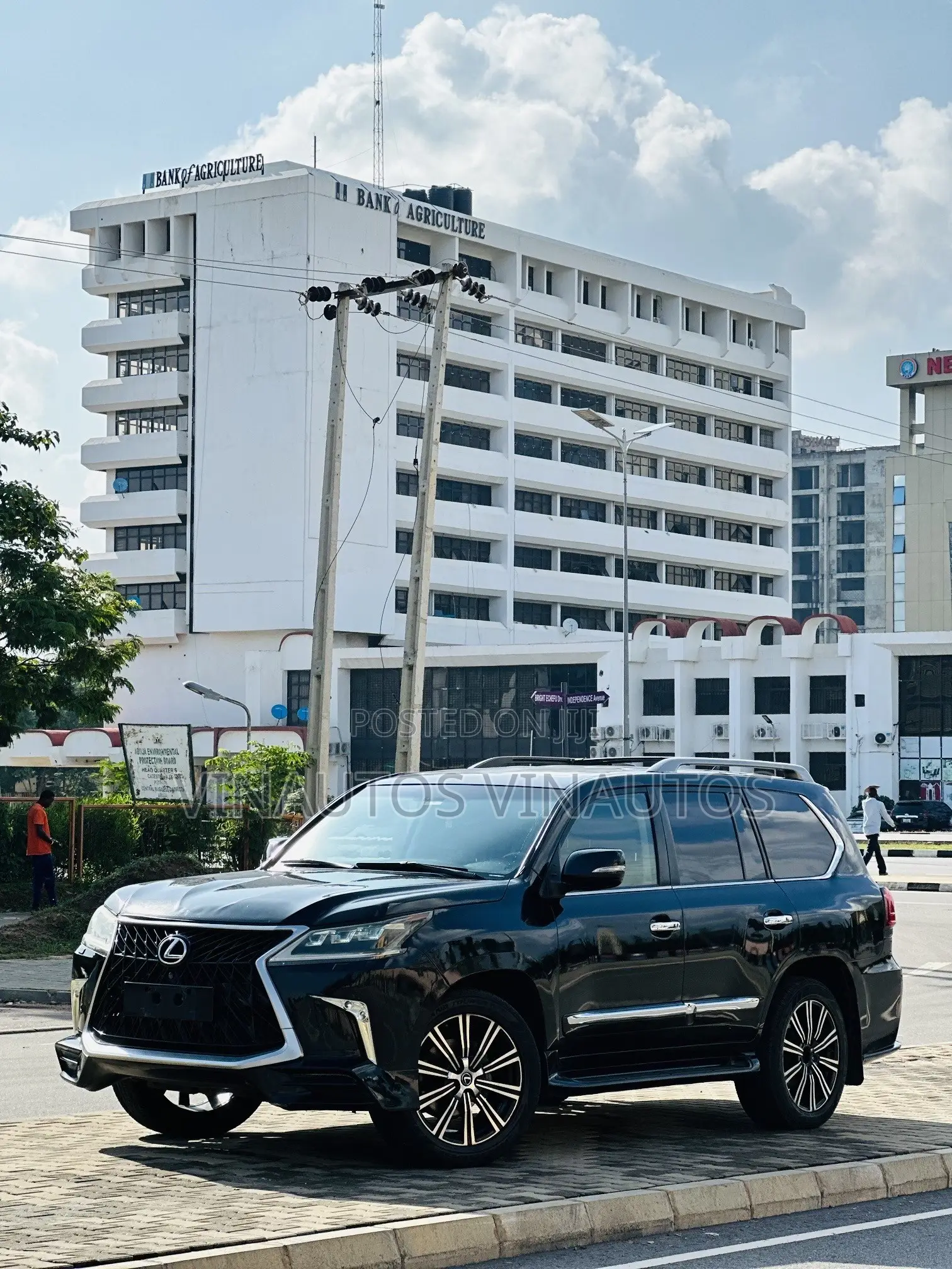 Lexus LX 570 AWD 2013 Black