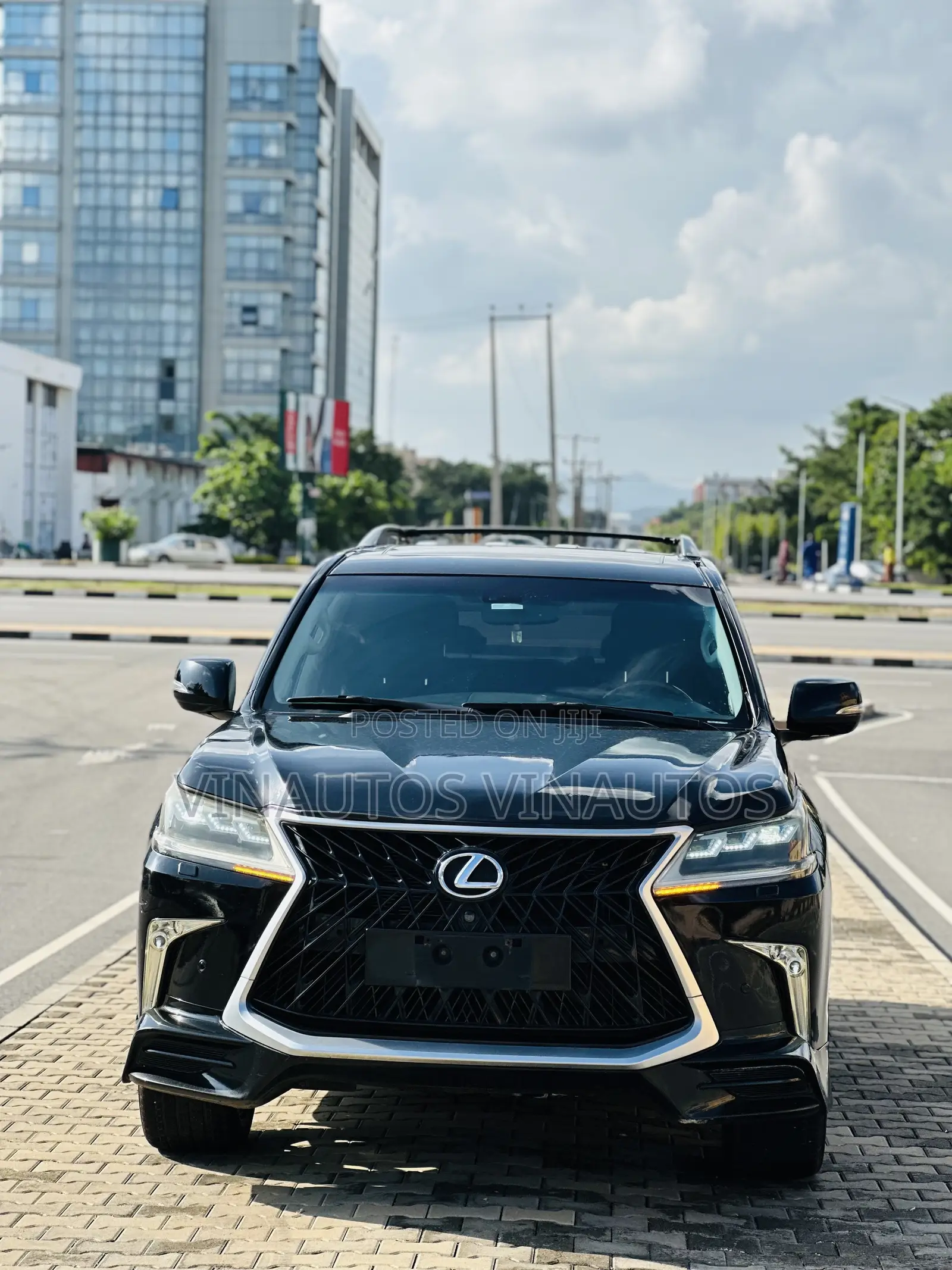 Lexus LX 570 AWD 2013 Black