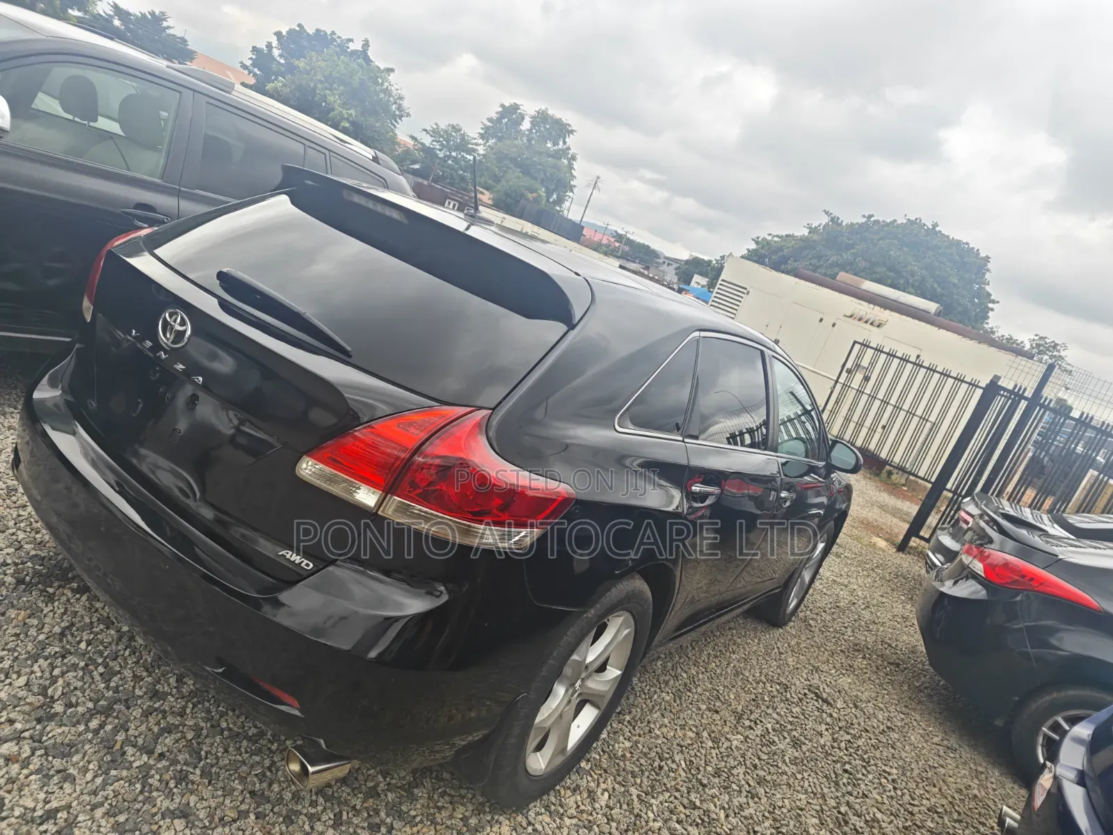 Toyota Venza XLE 2010 Black
