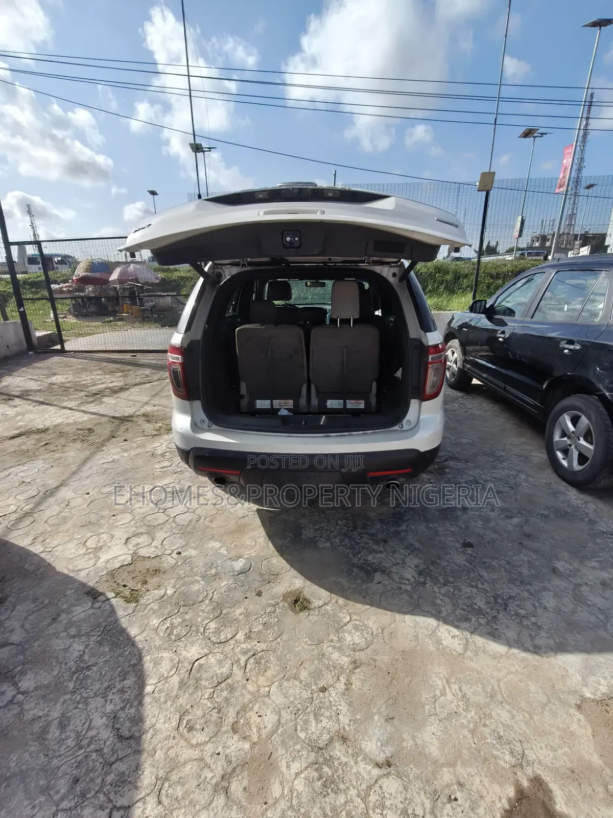 Ford Explorer 2014 Off white