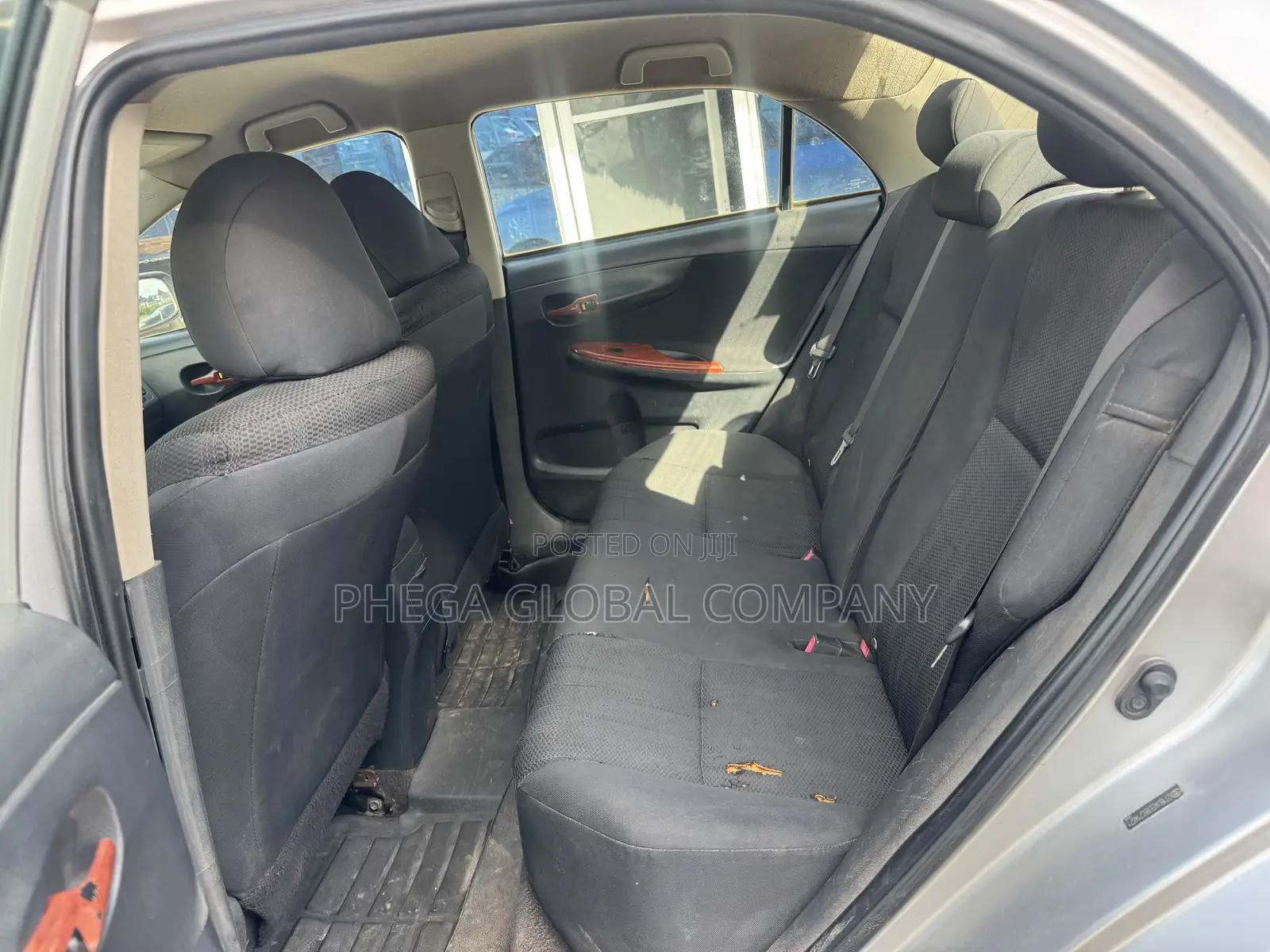 Toyota Corolla S 4dr Sedan (1.8L 4cyl 4A) 2012 Silver