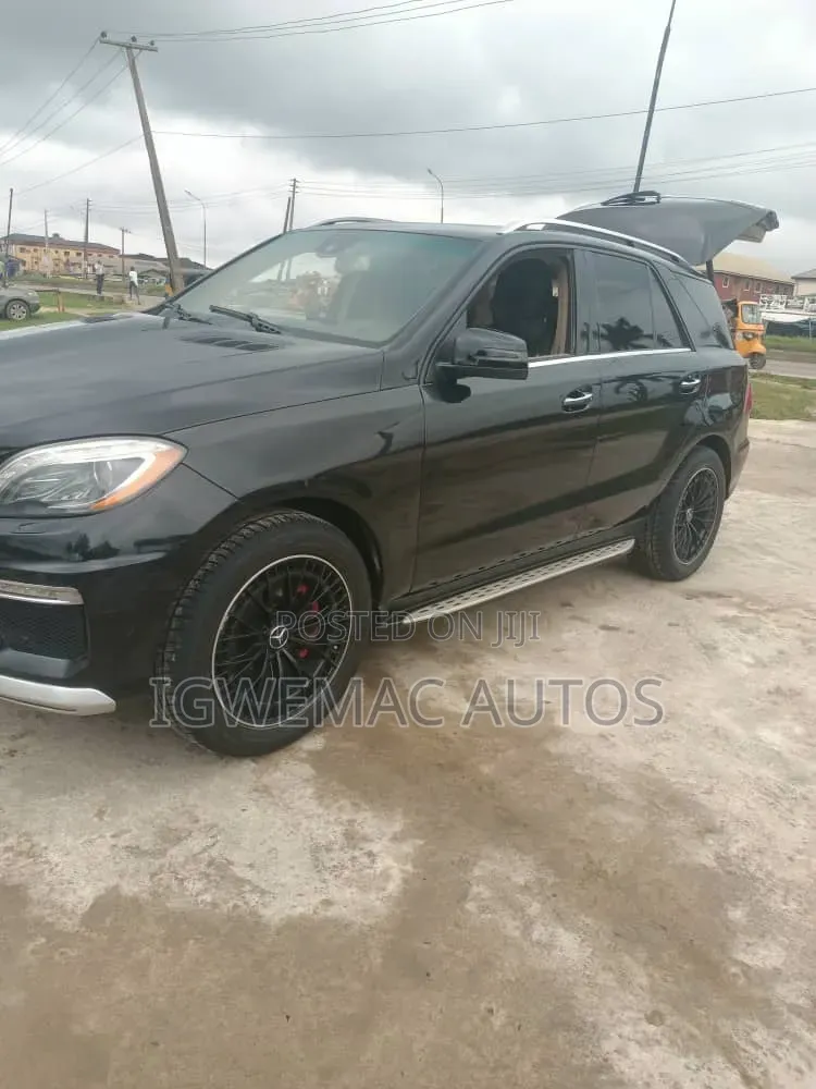 Mercedes-Benz M Class ML350 4MATIC 4dr SUV AWD (3.5L 6cyl 7A) 2014