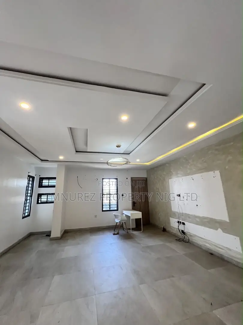 2bdrm Apartment in Ilasan, Lekki for rent