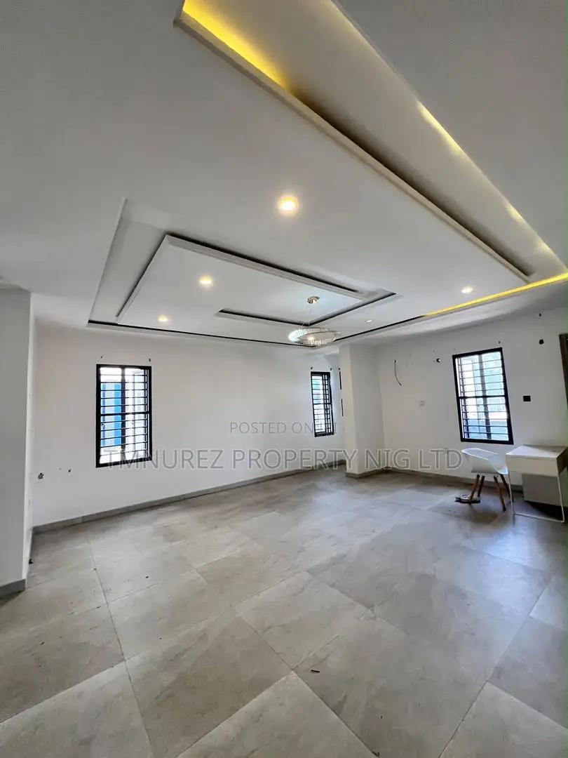 2bdrm Apartment in Ilasan, Lekki for rent