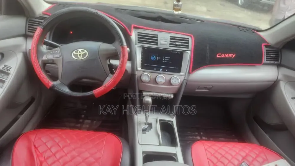 Toyota Camry LE 4dr Sedan (2.5L 4cyl 6A) 2011 Blue