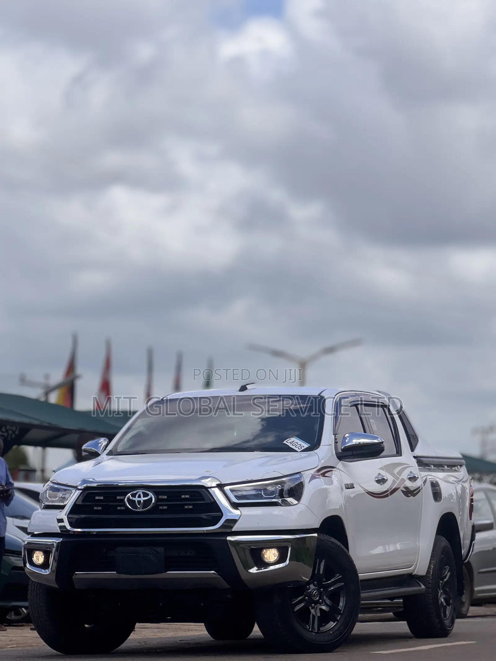 New Toyota Hilux 2025 White